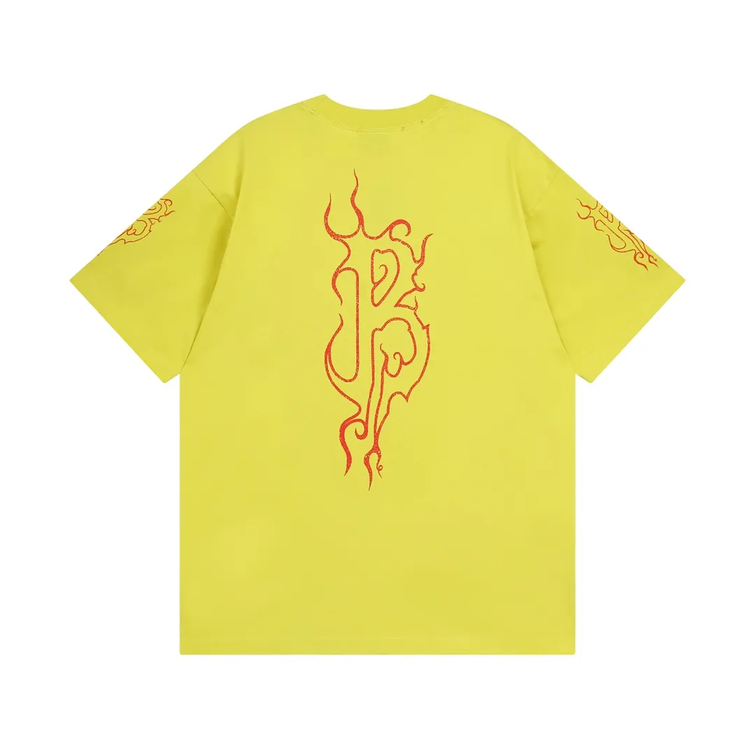 🅿️186 Detailed Picture [Top version. Official website quality] BALENCI*GA/Paris. 2024 new style flame letter LOGO destruction printed short-sleeved T-shirt. Brick cabinets are synchronized. Genuine products are developed at the first time, and you can print and compare! The fabric is made of Paris ZP custom-woven and dyed cotton double yarn. Weighing 260 grams, the cloth surface is clean. The cloth pattern is clear, soft and comfortable. The threads are dyed with no color difference. The classic LOGO is printed using environmentally friendly imported materials, with clear pattern letters and a three-dimensional effect. Restored brick cabinet. Ready-made clothes are washed, worn and distressed. Different market currency. Welcome to compare. The version adopts OS loose shoulder version. Same style for men and women. Code: BL233303 Color: black, white, yellow, gray blue Size: XS to L
