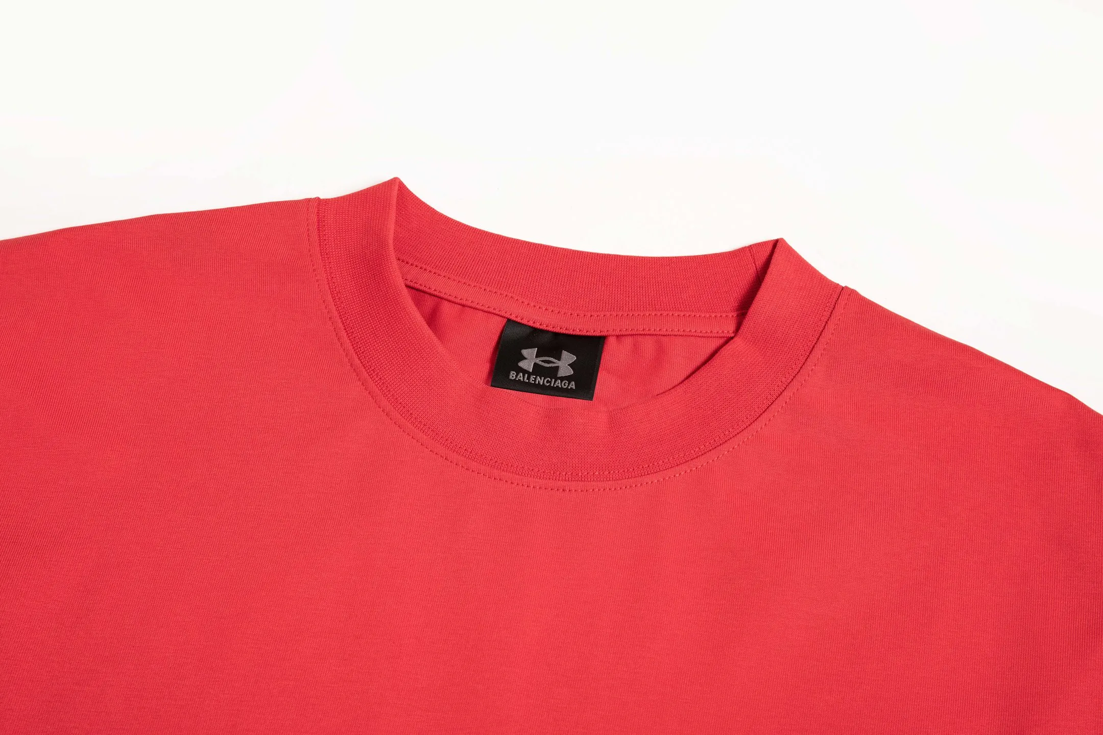 🅿️170 9158# Detailed picture Top version [[BALENCIA*GA] official website quality New Paris co-branded UnderArmour front and rear embroidered short-sleeved T-shirt OS version Loose dropped shoulders Unisex Fabric: 260g 100% cotton double yarn Process: Front and back embroidery Garment washing Shape solid Color: Black Red Size: XS S M L