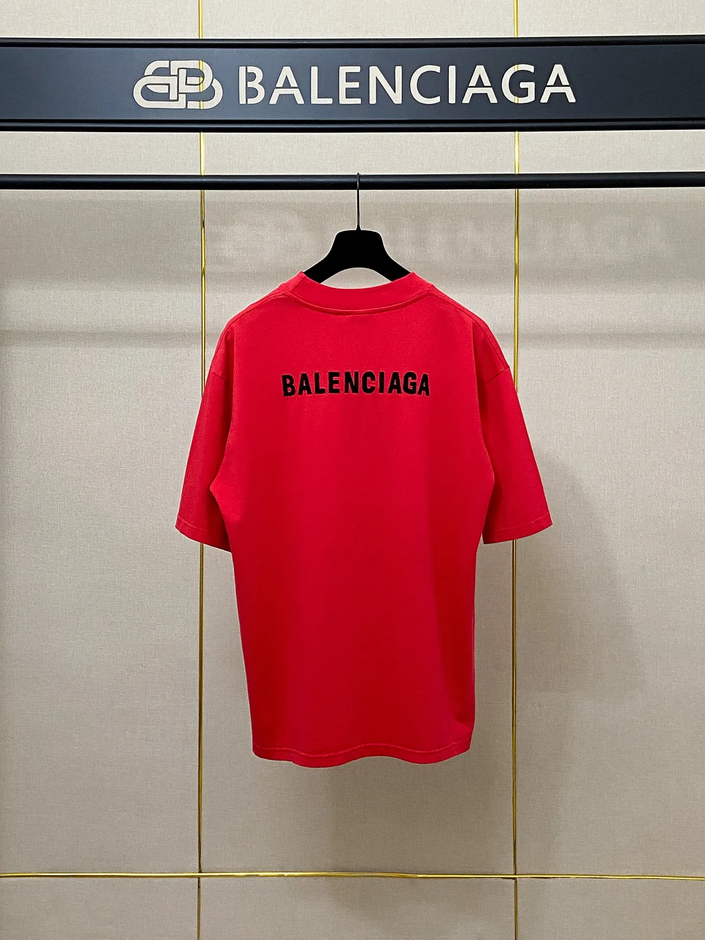 🅿️160 9102# Actual photo top version [[BALENCIA*GA] official website quality Paris new classic letter LOGO front and back embroidered short-sleeved T-shirt OS version loose dropped shoulders Unisex fabric: 260 grams 100% cotton double yarn Technology: front and back embroidery Garment washing Shape solid color Color: black white gray red Size: XS S M L