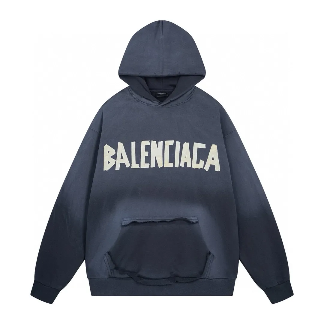🅿️390 real photos [Top version. Official website quality] BALENCI*GA/Paris. 23ss latest classic hot model. Purchase the original board at the first time. Color. Printing. Washing. Production and authenticity. Wrong version in Jubie market. Welcome to compare. Tape direct printing. Ready-to-wear hooded sweatshirt washed and worn twice. The brick cabinet is synchronized. The fabric is made of Paris ZP custom-woven and dyed cotton sweatshirt. The weight is 450 grams. The cloth surface is clean. The cloth pattern is clear, soft and comfortable, and the threads are dyed with no color difference. The classic pattern adopts Kornit imported direct injection. The letters are clear and the effect is three-dimensional. Restored brick cabinet. The garments were washed and aged, and polished by many hands. Produced by ultra-heavy craftsmanship, special market currency. Note⚠️ZP fabric is made of fine-grained yarn. Pay attention to the big difference! Welcome to compare! The version adopts OS loose shoulder version. The same style for men and women. Code: BL238016 Color: dark gray blue, Paris blue, washed black, burgundy, fluorescent yellow, green, floral gray, sky blue, khaki Size: XS S M L