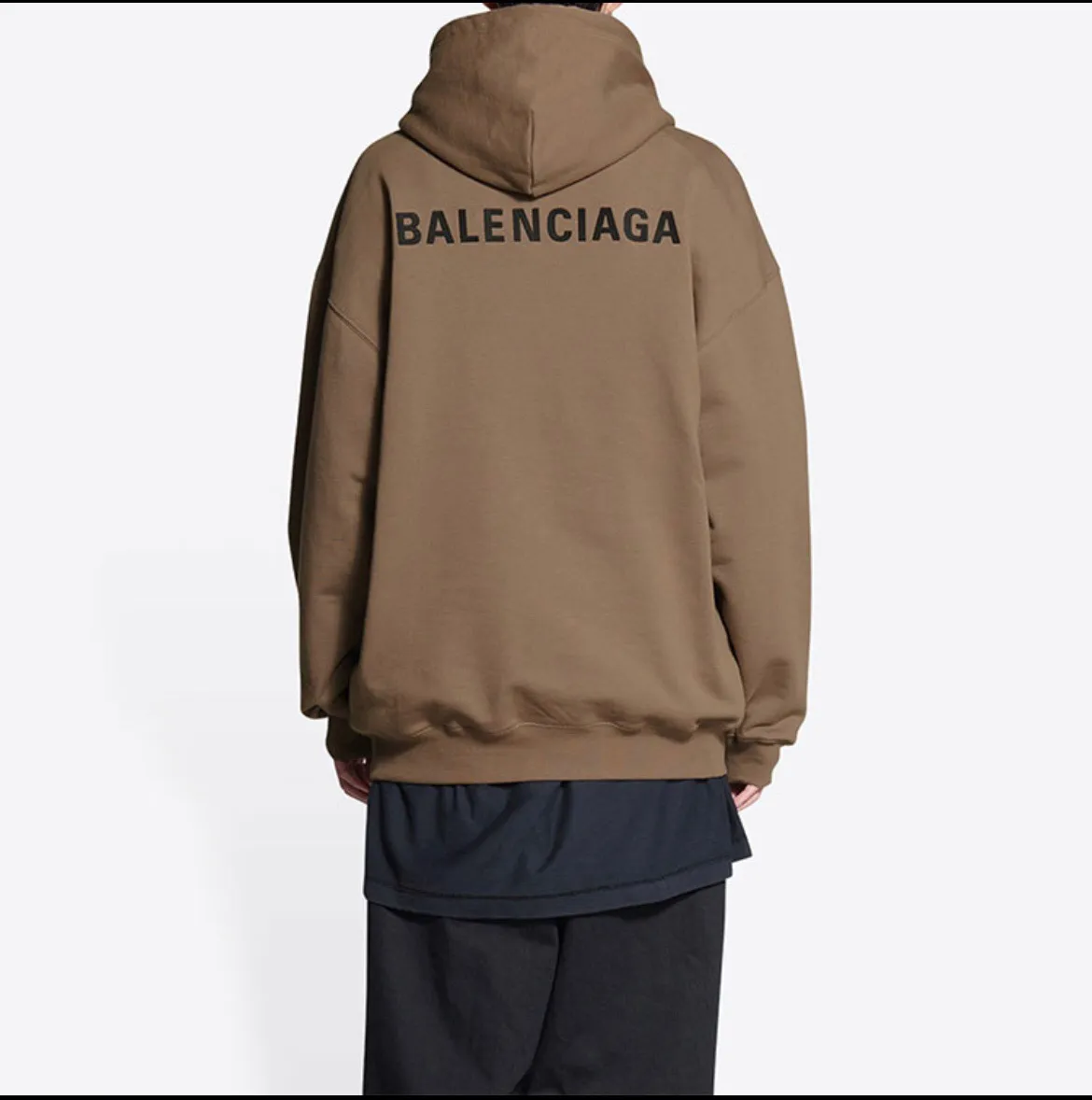 ♻️💯Upper body reference model picture❤️Top version BALENCIAGA large back LOGO basic letters pure cotton loose loose male and female couples same style fashion brand high-end embroidered cotton hoodie hooded sweatshirt The god of simplicity in Paris, a volume sought after by many stars. Lisa’s favorite basic short-sleeved Paris style, which has a very high appearance rate. Wear alone, paired with jeans, shorts, and sweatpants, it's a versatile style. Xiaohongshu, a hot item on INS, a must-have for Paris fans.  Using Tajima embroidery technology imported from Japan, the printing looks very three-dimensional and full, with no threads. Regardless of the size, the front and back letters can be expressed perfectly! The fabric is made of 460g pure cotton combed terry fabric!  A complete set of customized tags, collar tags, washed, plastic bags, and most importantly, a complete set of bags, tag codes, and codes are all authentic.  Color: mint green dark brown Size: XS-L P:450