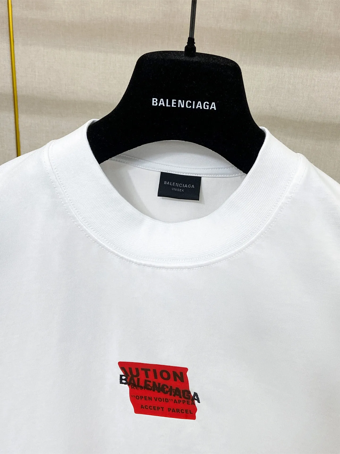 🅿️180 9201# Real photos Top version [[BALENCIA*GA] official website quality Paris new front and back letter embroidery tape taped short-sleeved T-shirt OS version Loose dropped shoulders Unisex style Fabric: 260g 100% cotton double yarn Technology: Front and back embroidery Front and back taping Garment wash Shaping Fixed color Color: Black White Blue Gray Size: XS S M L