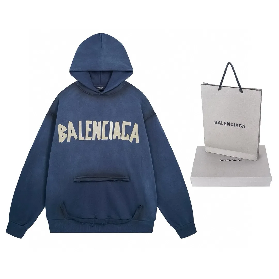 🅿️380 real photos [Top version. Official website quality] BALENCI*GA/Paris. 23ss latest classic hot model. Purchase the original board at the first time. Color. Printing. Washing. Production and authenticity. Wrong version in Jubie market. Welcome to compare. Tape direct printing. Ready-to-wear hooded sweatshirt washed and worn twice. The brick cabinet is synchronized. The fabric is made of Paris ZP custom-woven and dyed cotton sweatshirt. The weight is 450 grams. The cloth surface is clean. The cloth pattern is clear, soft and comfortable, and the threads are dyed with no color difference. The classic pattern adopts Kornit imported direct injection. The letters are clear and the effect is three-dimensional. Restored brick cabinet. The garments were washed and aged, and polished by many hands. Produced by ultra-heavy craftsmanship, special market currency. Note⚠️ZP fabric is made of fine-grained yarn. Pay attention to the big difference! Welcome to compare! The version adopts OS loose shoulder version. The same style for men and women. Code: BL238016 Color: dark gray blue, Paris blue, washed black, burgundy, fluorescent yellow, green, floral gray, sky blue, khaki Size: XS S M L
