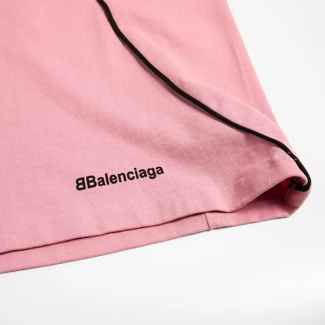🅿️250 8151# Detailed picture Top version [[BALENCIA*GA] official website quality Paris new joint football jersey long-sleeved T-shirt OS version Loose dropped shoulders Unisex fabric: 260g 100% cotton double yarn Process: front and rear panel printing front panel embroidery garment wash shaping solid color Color: black white pink red fluorescent yellow Size: XS S M L