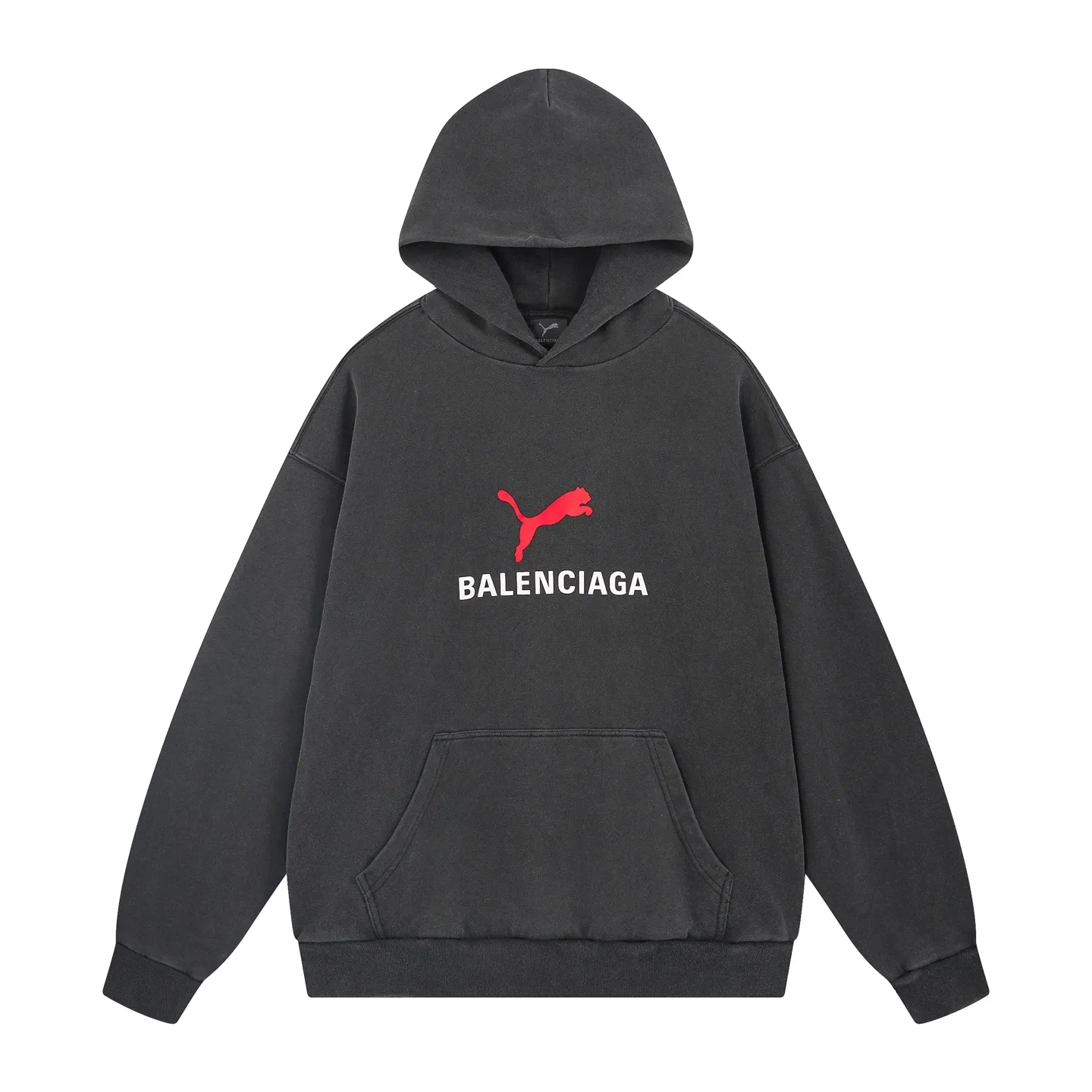 🅿️350 BALENCI*GA Paris co-branded puma series hooded long-sleeved sweatshirt. The front pattern is printed with environmentally friendly imported rubber paddles. The garment is washed and aged. The letters are clear. The effect is three-dimensional. Exclusively woven and dyed 460g fabric. Threads are dyed in the same vat with zero color difference. Brick cabinet synchronization. Welcome to compare. Same style for men and women -Color: washed black -SIZE: Xs S M L Style No. 8967#