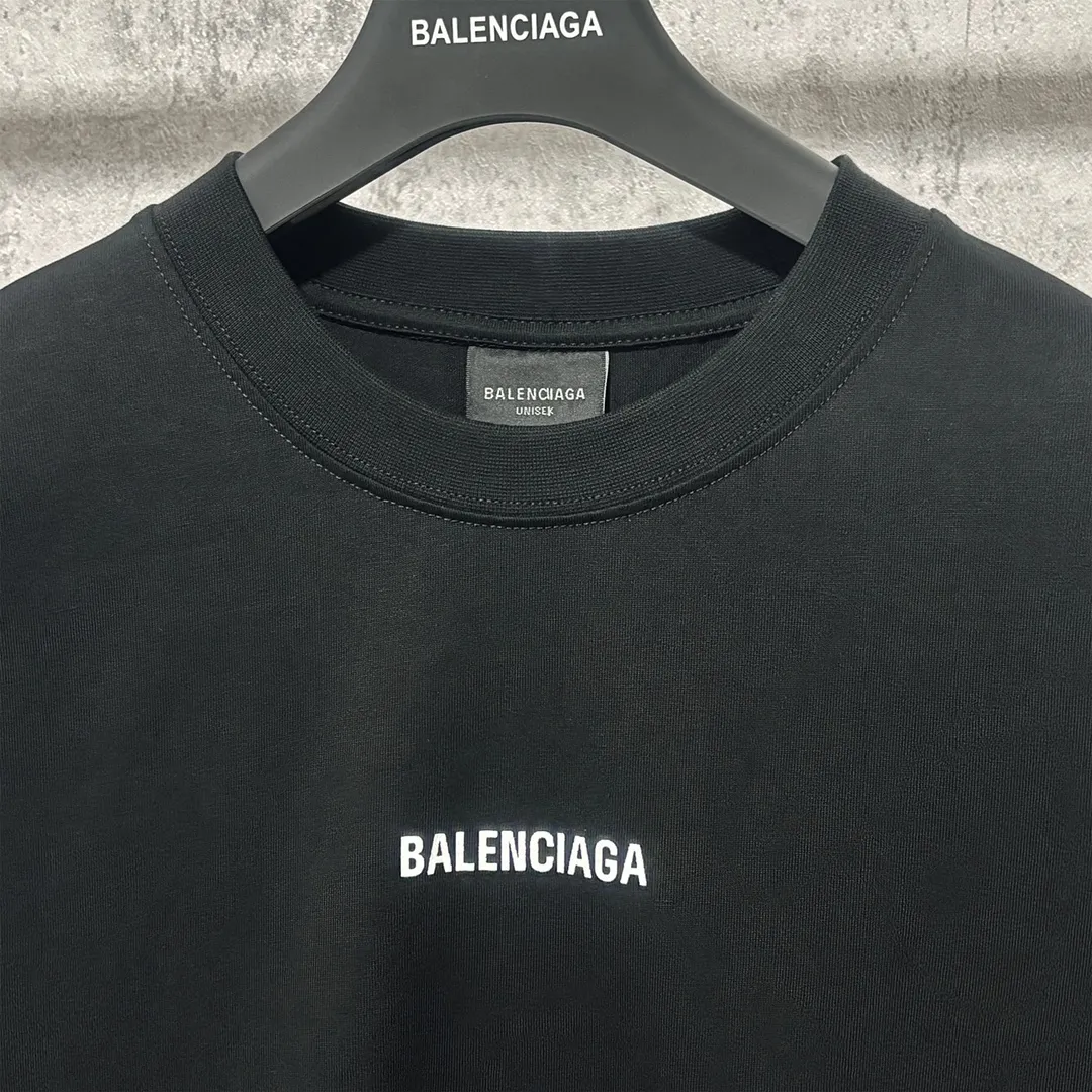 🅿️160 9102# Actual photo top version [[BALENCIA*GA] official website quality Paris new classic letter LOGO front and back embroidered short-sleeved T-shirt OS version loose dropped shoulders Unisex fabric: 260 grams 100% cotton double yarn Technology: front and back embroidery Garment washing Shape solid color Color: black white gray red Size: XS S M L