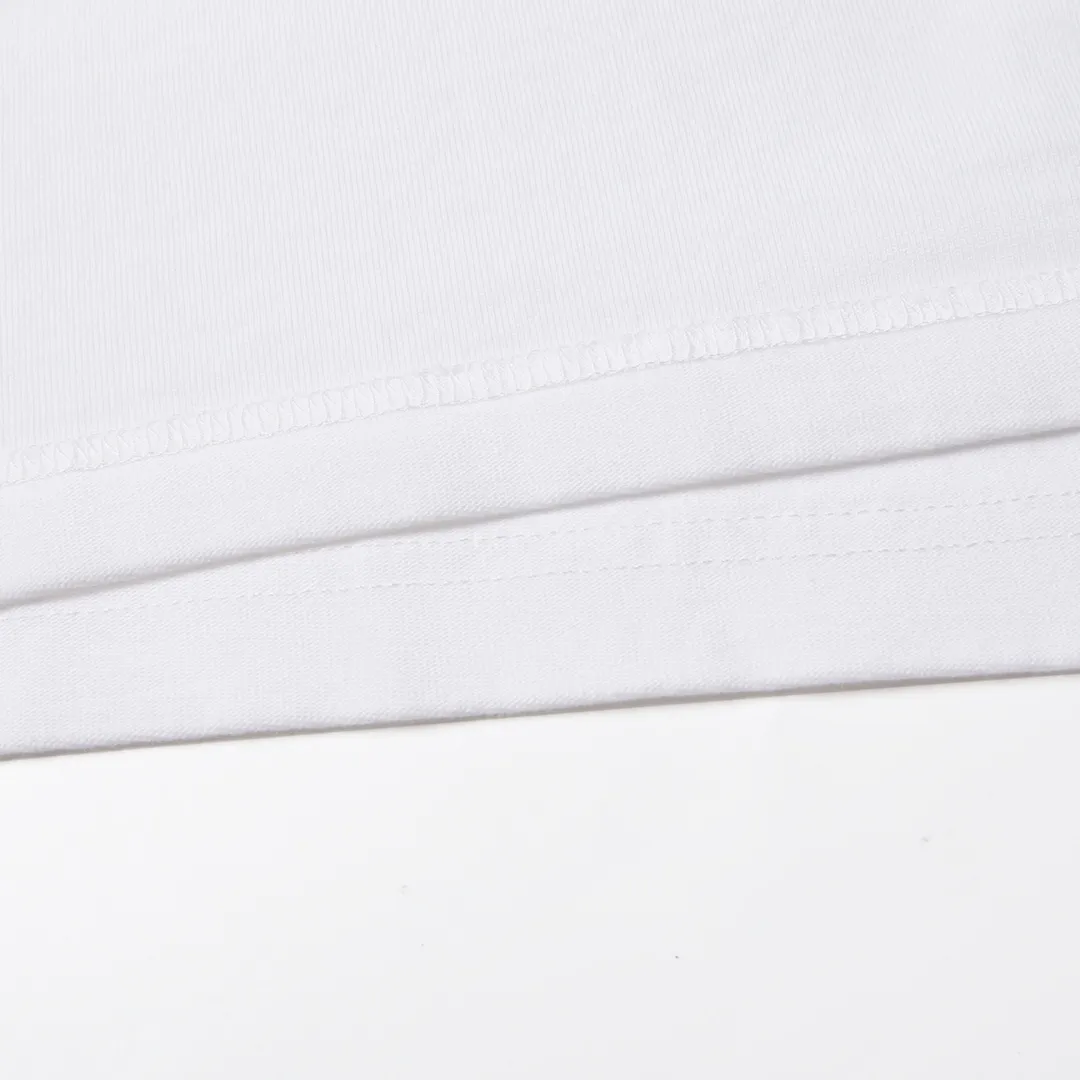 🅿️160 9136# Detailed picture Top version [[BALENCIA*GA] official website quality Paris new joint GENERATED series reverse stitched short-sleeved T-shirt OS version Loose dropped shoulders Unisex style Fabric: 260 grams 100% cotton double yarn Process: 3D three-dimensional silicone heat transfer on the front, reverse stitching, garment wash, shaping, solid color Color: black white Size: XS S M L