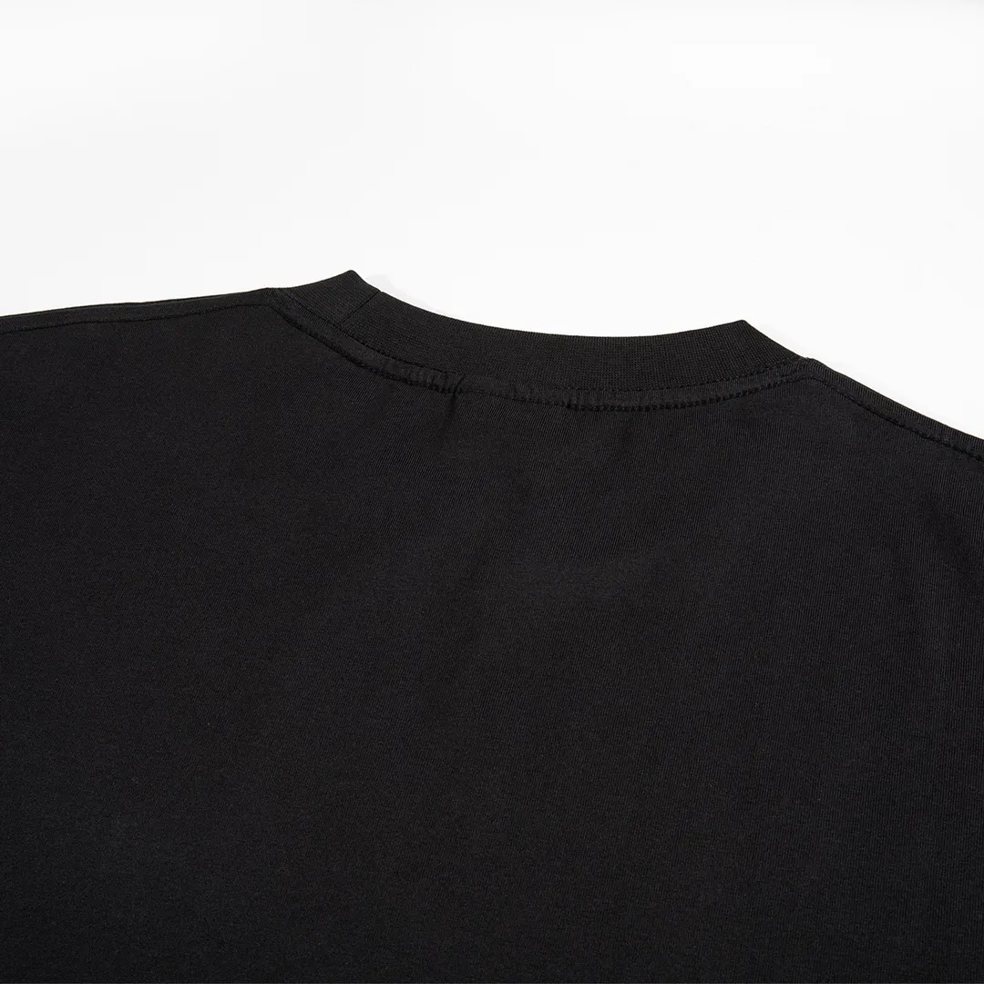 🅿️160 9109# Detailed picture Top version [[BALENCIA*GA] official website quality Paris new fuzzy cola spray printed short-sleeved T-shirt OS version loose dropped shoulders Unisex fabric: 260g 100% cotton double yarn Technology: front digital direct printing Garment washing Shaping solid color Color: black off-white Size: XS S M L