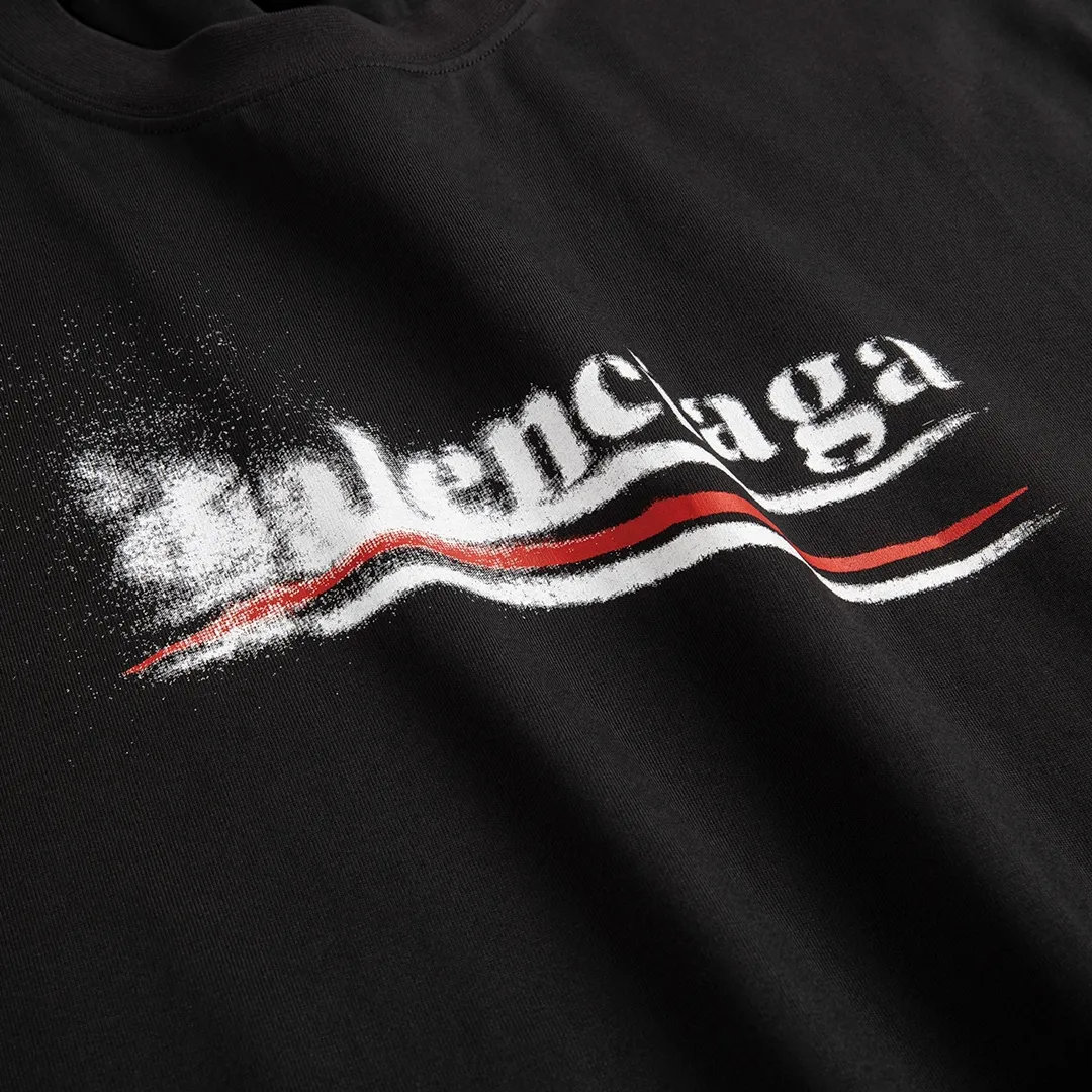 🅿️160 9109# Detailed picture Top version [[BALENCIA*GA] official website quality Paris new fuzzy cola spray printed short-sleeved T-shirt OS version loose dropped shoulders Unisex fabric: 260g 100% cotton double yarn Technology: front digital direct printing Garment washing Shaping solid color Color: black off-white Size: XS S M L