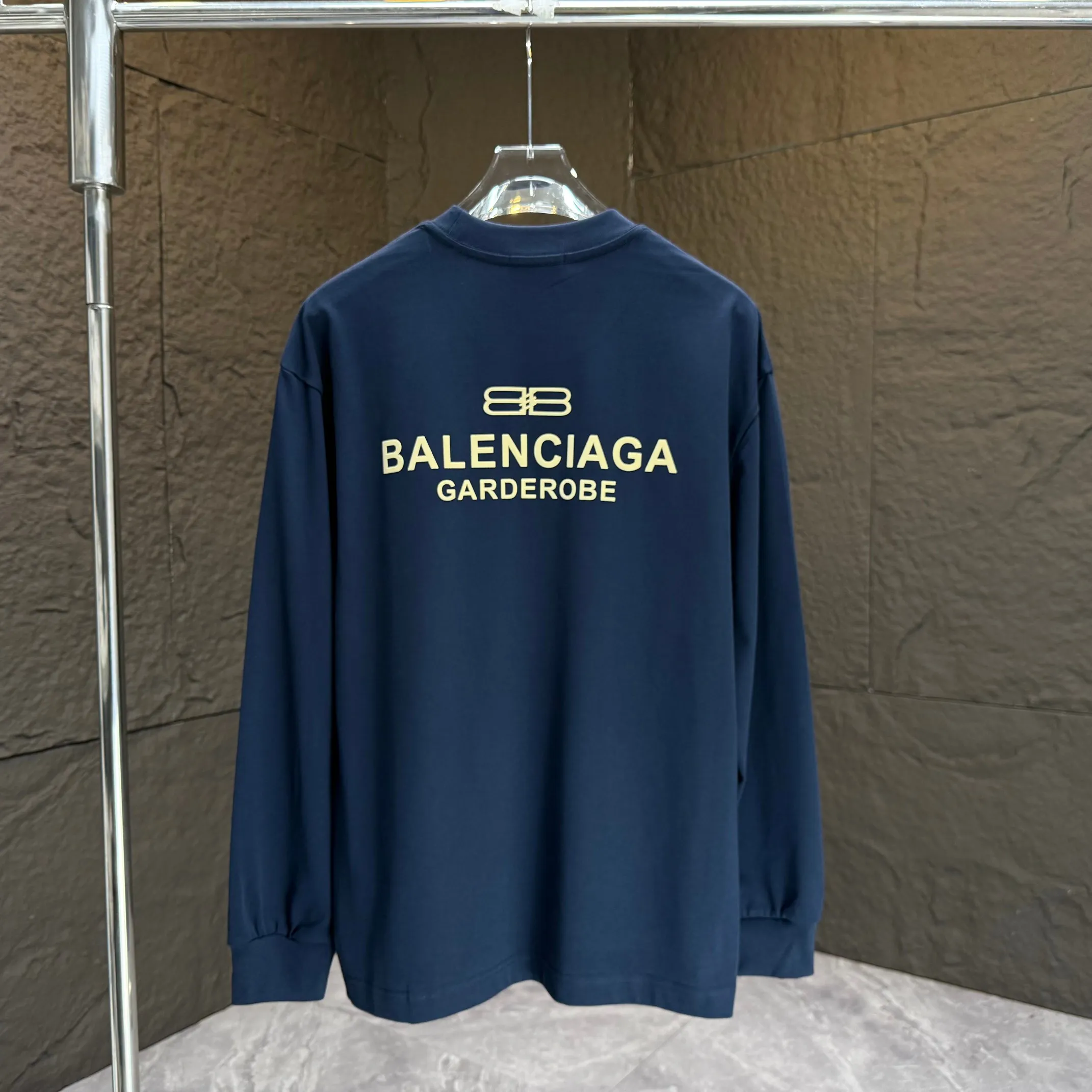 🅿️240 BALENC* Paris* 2025 autumn and winter new thick long-sleeved T-shirt 320g pure cotton letter logo flocking Color: black white night blue code number: S M L XL