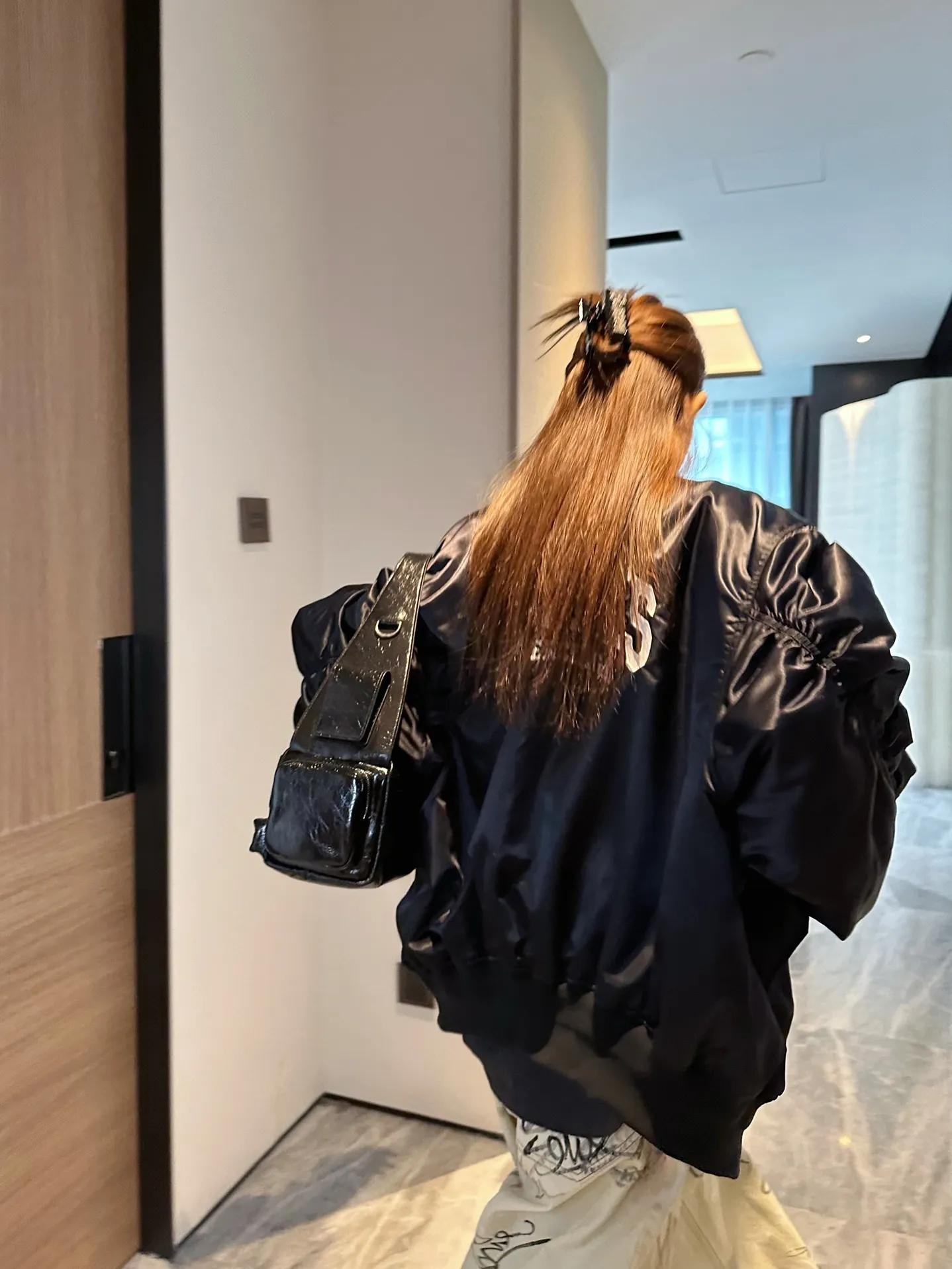 Balenciaga / Balenciaga Paris English letters embroidered baseball flight cotton jacket upper body information picture ℹ️