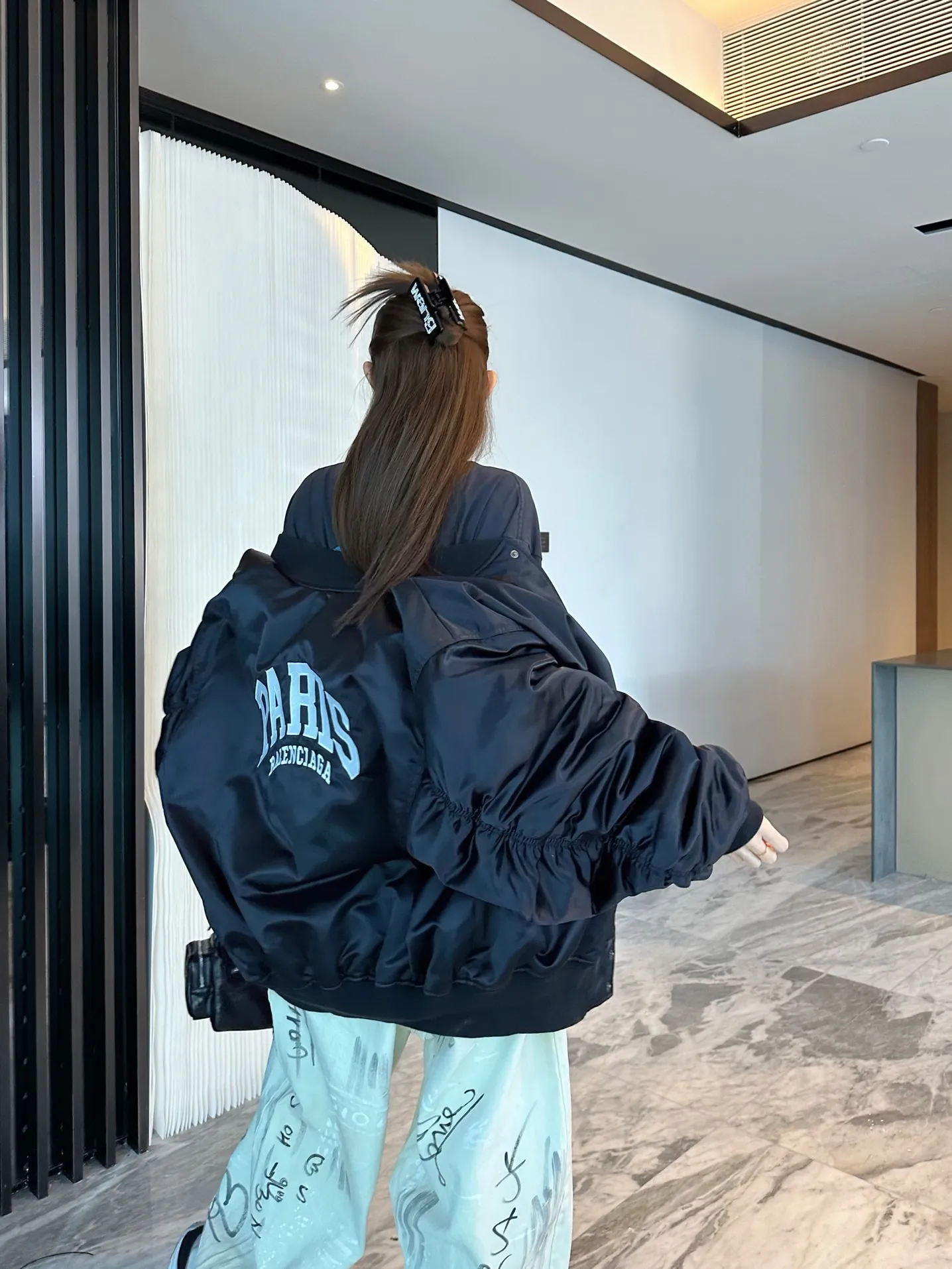 Balenciaga / Balenciaga Paris English letters embroidered baseball flight cotton jacket upper body information picture ℹ️