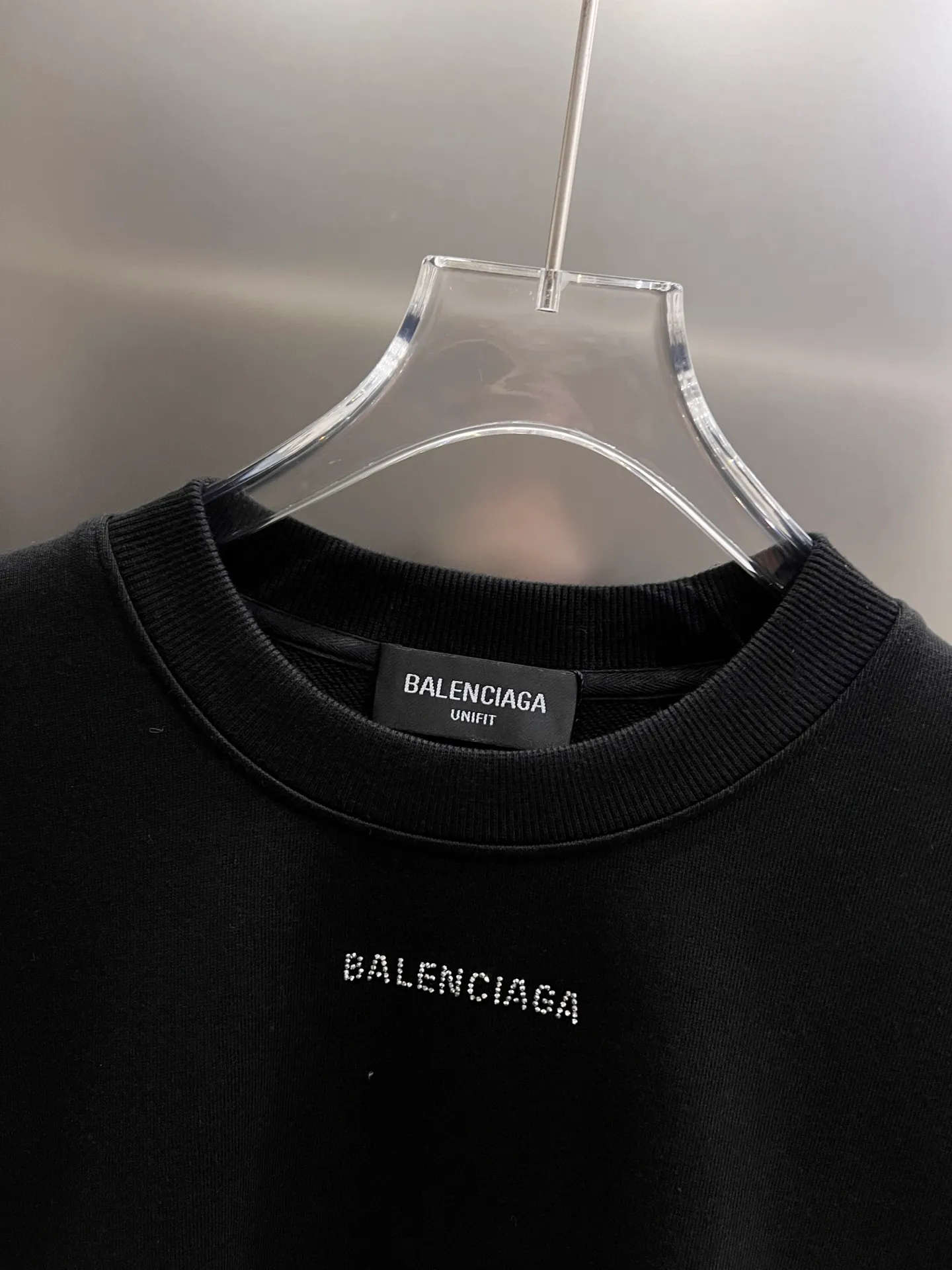 🅿️260 BAL Balenciaga 2025 Autumn and Winter New Style Round Neck Long Sleeve Sweater Classic Logo Hot Diamond Process Uniform Loose Version for Men and Women S M L XL XXL Five Codes Color: Black White