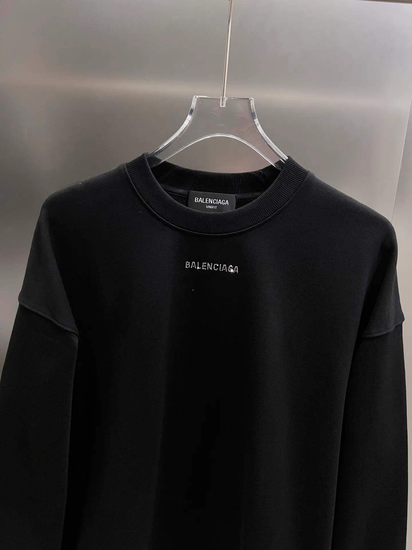 🅿️260 BAL Balenciaga 2025 Autumn and Winter New Style Round Neck Long Sleeve Sweater Classic Logo Hot Diamond Process Uniform Loose Version for Men and Women S M L XL XXL Five Codes Color: Black White