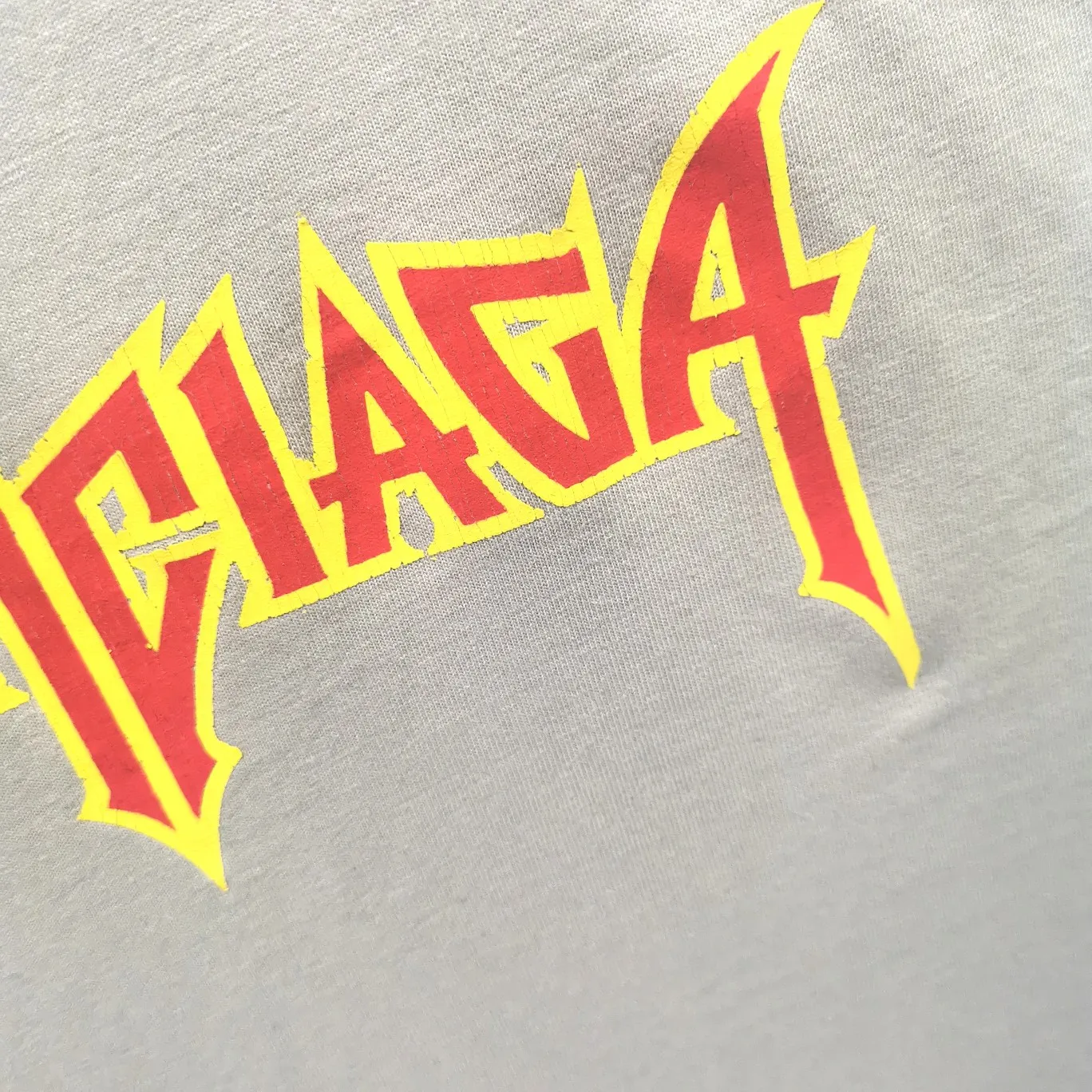 [New] The top tested version of BALENCIAGA Balenciaga's lightning flame burst pattern graffiti Xiao Yang's same model for male and female couple stars and the same style pure cotton short-sleeved T-shirt. The front panel is printed with glue bursting effect. It uses imported transparent slurry to scrape the bottom to make the printed cracks feel even. You don’t have to worry about it falling off, as long as it’s not violently machine washed (it’s no problem at all to wash and dry it). The hem is artificially embellished with hand-painted prints, creating a French messy graffiti style! All holes on the body are manually worn and positioned. The holes are even and won't affect the overall structure of the clothes, and they won't get bigger with washing! The fabric is made of 260g Odel pure cotton, brand new, washed, and labeled. zp consistent synchronization. Size: XS-L Color: Silver White Blue Black