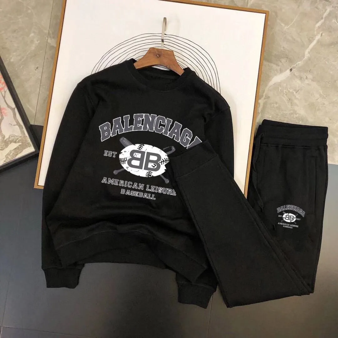 🅿️380 [BALENCIAGA] (Gospel for Fatty) hot-selling suit is coming. Focus on the original version of the official website. 2025 new hot-selling sweatshirt suit. The original order is the best. 🇭🇰The meticulous work of top designers. It has a fitting and perfect upper body effect. 100% natural high-quality Roman cotton, close-fitting comfort, noble and elegant! Original hardware embodies elegance and nobility! Counter size: M-5XL (maximum wear up to 220 pounds)