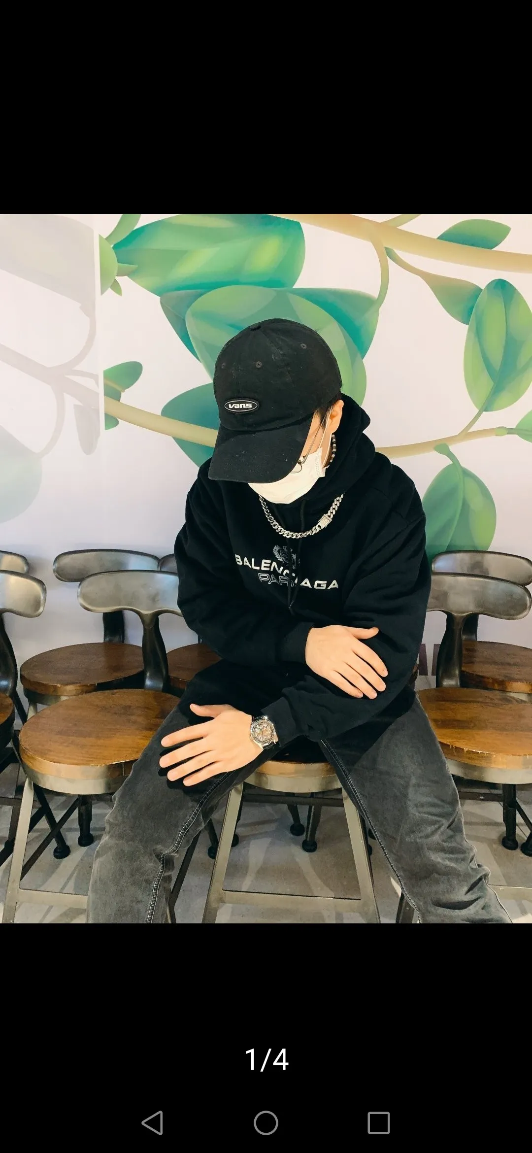 ♻️💯Reference model picture of the upper body❤️Spring and autumn style Balenciaga classic wheat ear hooded sweatshirt. Selected 480g cotton double yarn terry fabric, thick and textured, high-density knitting weaving technology, tight and elastic, extremely soft and skin-friendly, soft and delicate feel, no shrinkage or deformation, the upper body is crisp and stylish, different from the cheap soft couch fabrics with low weight and low count on the market.  Ultra-high-level workmanship, every detail shows a sense of luxury, and the original three-dimensional cutting process creates a perfect fit. The OS loose shoulder style accommodates all body types. It is a truly versatile style that looks slim and good-looking for both men and women.   3M reflective classic wheat ear letter printing has high fastness and will not crack or fall off. The classic pattern will never go out of style. Multiple colors are available, and every color is beautiful!  Color: Black Size: XS-L P:410
