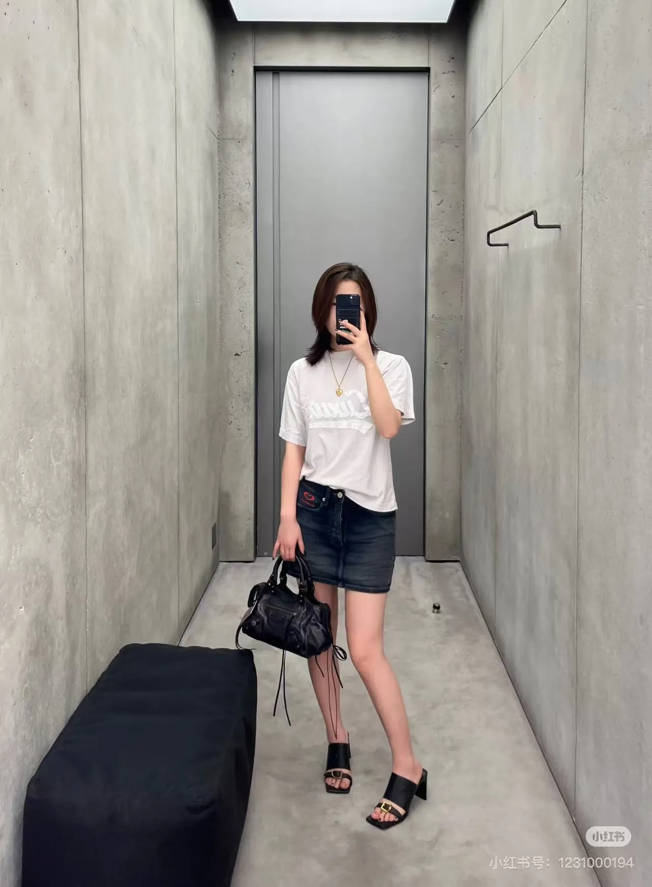 Model picture