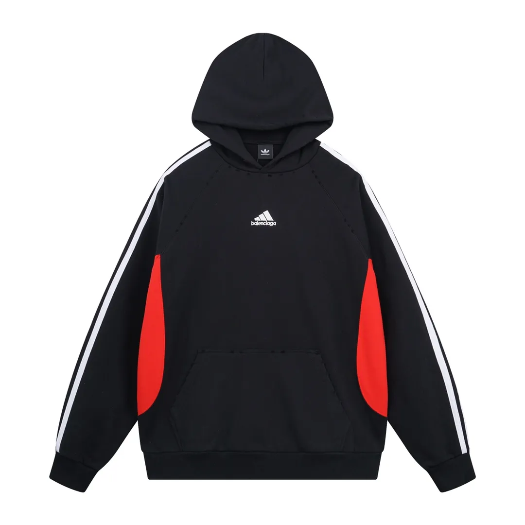 🅿️390 Detailed picture [Top version. Official website quality] BALENCI*GA/Paris co-branded Adidas Adidas LOGO embroidered hooded sweatshirt #Splicing and color insertion, ready-to-wear worn. The fabric is made of Paris ZP custom-woven and dyed cotton sweatshirt. Weighing 450 grams, the cloth surface is clean. The cloth pattern is clear, soft and comfortable. The threads are dyed with no color difference. The classic pattern embroidery uses imported embroidery, and the letters are clear, three-dimensional and without rough edges. Jubie market produces pictures based on pictures. Welcome to compare. The version adopts OS loose shoulder design. Same style for men and women. Code: BL238020 Color: Black Size: XS S M L