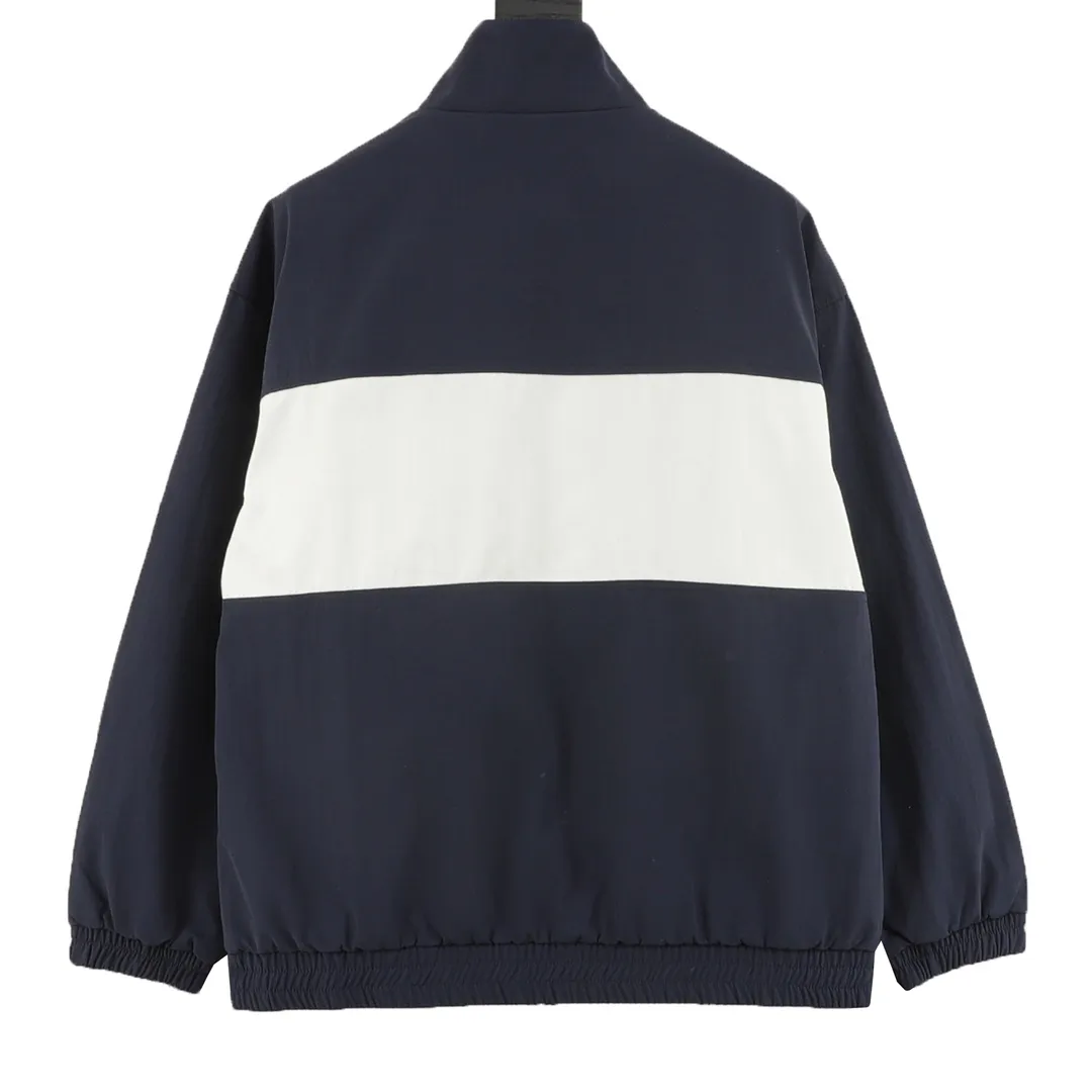 🅿️620 Balenciaga/Balenciaga three-color double-ring printed stand-up collar jacket. It is made of customized matt Taslan professional fabrics, plus three-proof coating process, Teflon anti-fouling treatment, anti-oil stains and easy to clean, polyester high-density bird's eye mesh lining, three-dimensional circulation breathable structure, quick moisture export, anti-static treatment, more comfortable to wear in autumn and winter, imported environmentally friendly glue screen printing, custom hardware zipper double puller LOGO, custom accessories three labels Size: XS-L