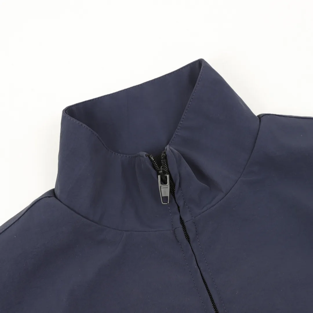 🅿️620 Balenciaga/Balenciaga three-color double-ring printed stand-up collar jacket. It is made of customized matt Taslan professional fabrics, plus three-proof coating process, Teflon anti-fouling treatment, anti-oil stains and easy to clean, polyester high-density bird's eye mesh lining, three-dimensional circulation breathable structure, quick moisture export, anti-static treatment, more comfortable to wear in autumn and winter, imported environmentally friendly glue screen printing, custom hardware zipper double puller LOGO, custom accessories three labels Size: XS-L