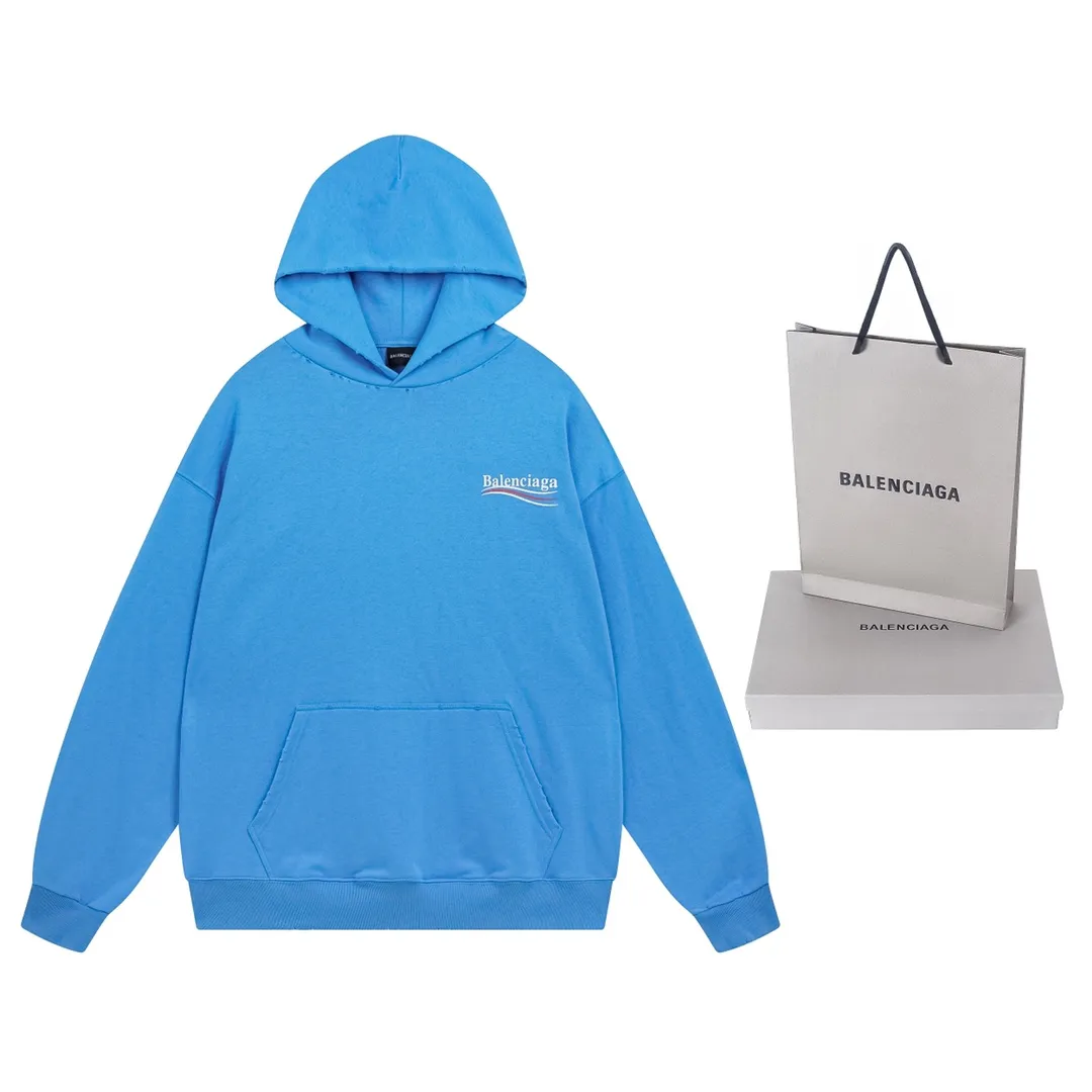 🅿️300 Detailed picture [Top version. Official website quality] BALENCI*GA/Paris# classic model, 2023 autumn and winter new style. Coke cracked printed worn distressed long-sleeved hooded sweatshirt. The fabric is made of Paris ZP custom-woven and dyed cotton double yarn David sweatshirt. The weight is 450 grams, the cloth surface is clean. The cloth pattern is clear, soft and comfortable. The threads are dyed with no color difference. The classic pattern printing uses environmentally friendly imported glue, split printing, precision stencil, clear letters, no burrs, and strong three-dimensional effect. The garments are worn and worn. All colors are synchronized with the brick cabinets, custom woven and dyed, and will not fade. Different market currencies. The version adopts OS loose shoulder design. Same style for men and women. Code: BL238029 Color: black, smoke gray, plain blue, off-white Size: XS S M L