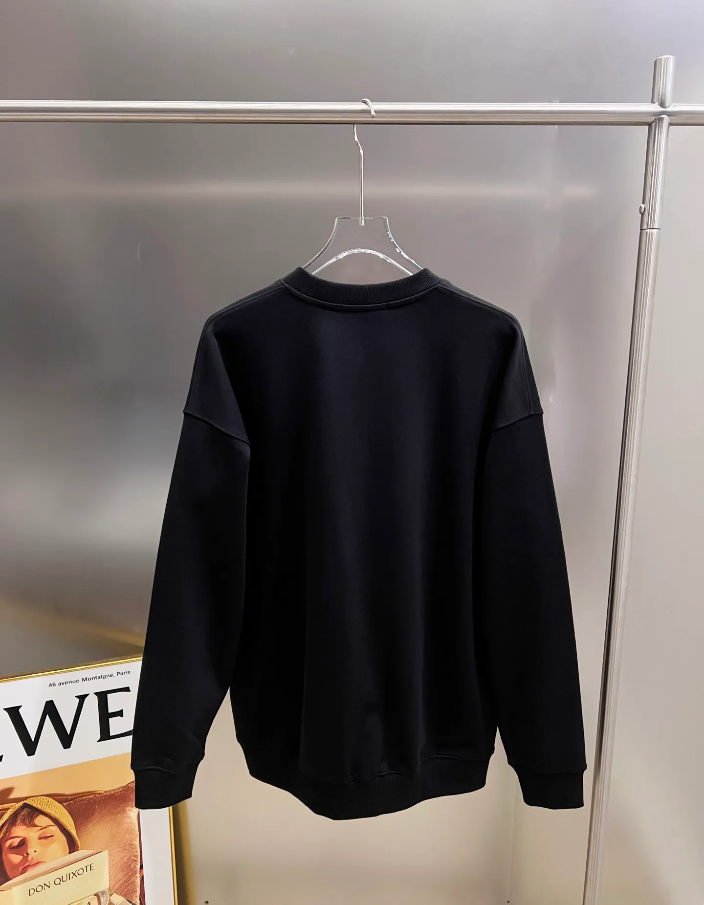 🅿️260 BAL Balenciaga 2025 Autumn and Winter New Style Round Neck Long Sleeve Sweater Classic Letter Foam Printing + Hot Silvering Process Uniform Loose Version for Men and Women S M L XL XXL Five Codes Color: Black White