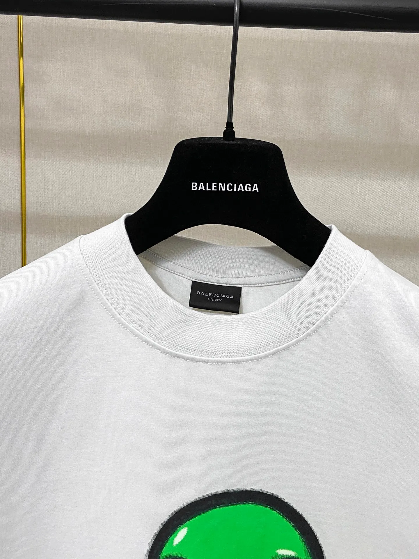 🅿️180 9196# Actual photo top version [[BALENCIA*GA] official website quality Paris new alien front panel smiley face print luminous effect short-sleeved T-shirt OS version loose dropped shoulders Unisex fabric: 260g 100% cotton double yarn Technology: front and rear digital direct injection right sleeve embroidery garment wash shaping solid color Color: black off-white floral gray Size: XS S M L