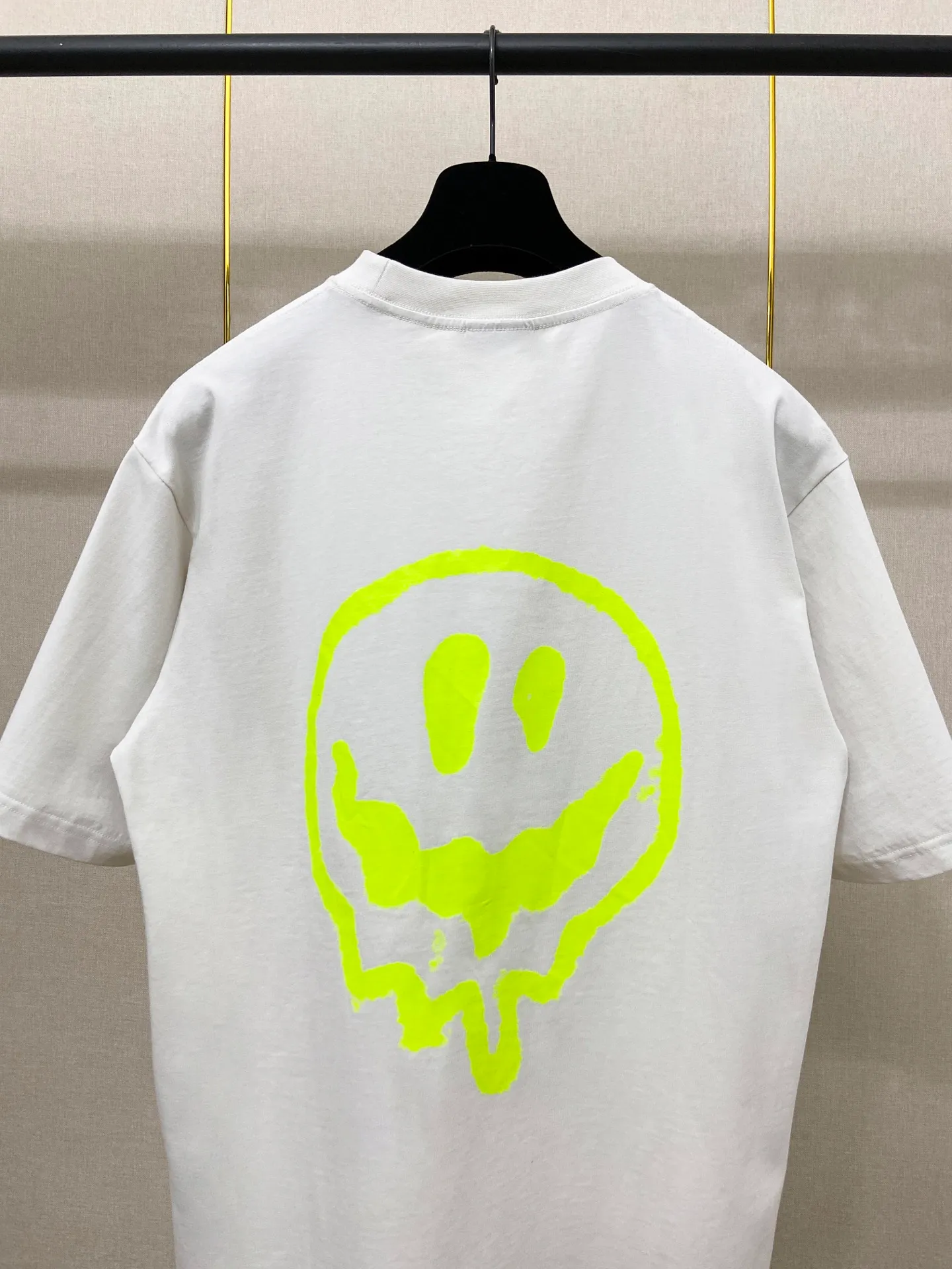 🅿️180 9196# Actual photo top version [[BALENCIA*GA] official website quality Paris new alien front panel smiley face print luminous effect short-sleeved T-shirt OS version loose dropped shoulders Unisex fabric: 260g 100% cotton double yarn Technology: front and rear digital direct injection right sleeve embroidery garment wash shaping solid color Color: black off-white floral gray Size: XS S M L