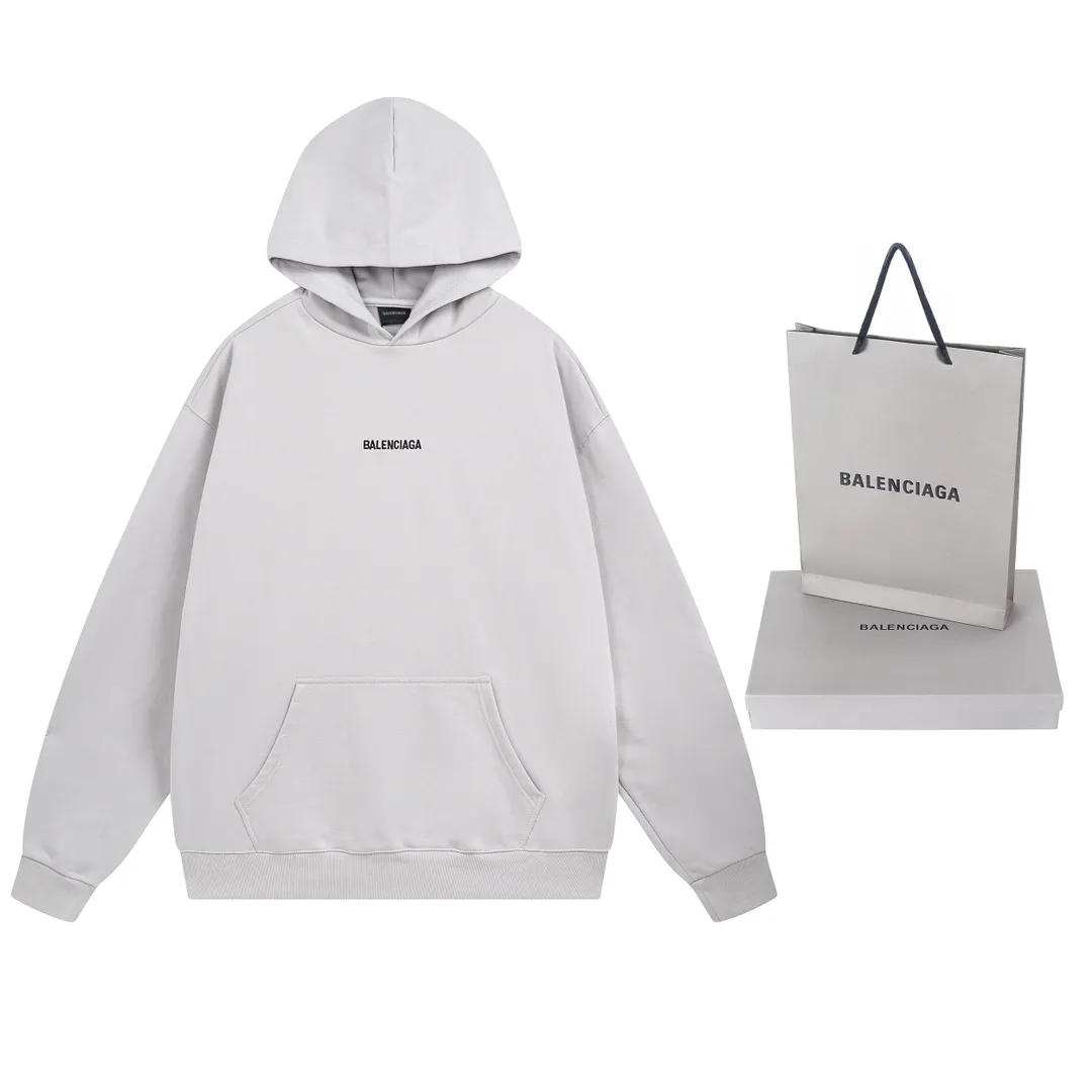 🅿️300 Detailed picture [Top version. Official website quality] BALENCI*GA/Paris#Classic model. Classic LOGO letter embroidered long-sleeved hooded sweatshirt on the front and back. 2024 autumn and winter brick cabinet synchronization.                       The fabric is made of Paris ZP custom-woven and dyed cotton double yarn David coat. The weight is 450 grams. The cloth surface is clean. The cloth pattern is clear, soft and comfortable. The threads are dyed with no color difference. The classic letters are embroidered with an imported Tajima embroidery machine. The letters are clear and the effect is three-dimensional, restoring the brick cabinet. The version adopts the OS loose shoulder style. The same style for men and women. Coding: BL238039 Color: black, ash, purple, khaki, off-white Size: XS S M L