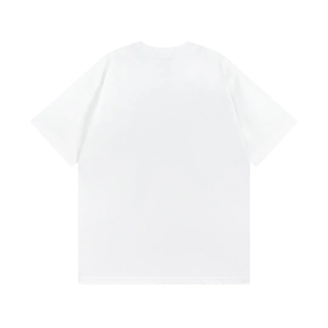 🅿️160 Detailed Picture [Top version. Official website quality] BALENCI*GA/Paris#Classic letter BB small English LOGO embroidered short-sleeved T-shirt# The fabric is made of Paris ZP custom-woven and dyed cotton double yarn. Weighing 260 grams, the cloth surface is clean. The cloth pattern is clear, soft and comfortable. The threads are dyed with no color difference. The classic pattern embroidery uses an imported embroidery machine, and the embroidery thread color is embroidered according to the original color. It is produced according to the pictures in the special market. The letters are clear. The three-dimensional effect is strong. The version adopts the OS loose shoulder version. The same style for men and women. Coding: BL223075 Color: Black. White. Khaki. Gray Size: XS to L