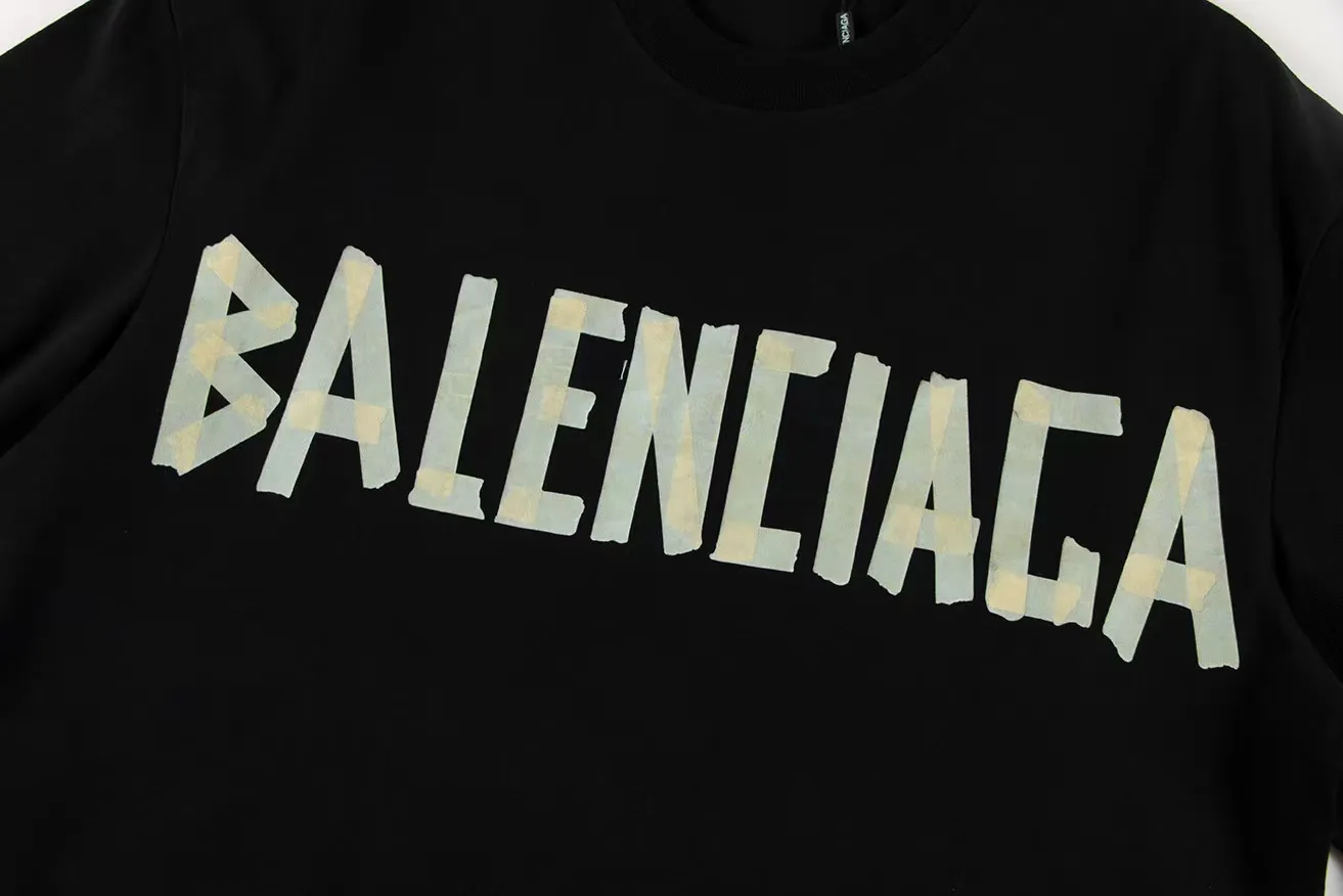 🅿️150 Style: 2025 new Balenciaga short-sleeved T-shirt Material: High version 300g double yarn combed cotton Size: S～XL Color: black and white Style number: H003