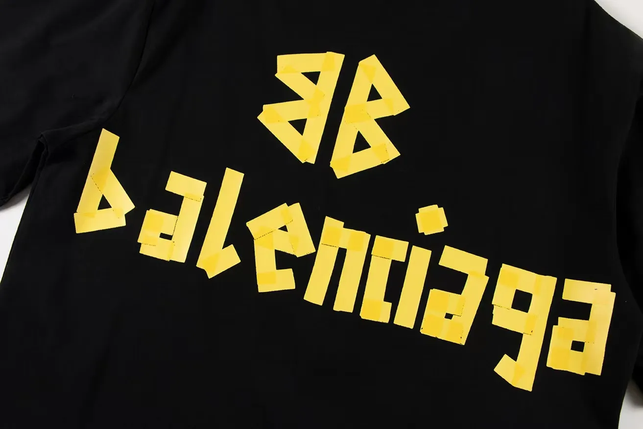 🅿️150 Style: 2025 new Balenciaga short-sleeved T-shirt Material: High version 300g double yarn combed cotton Size: S～XL Color: black and white Style number: H003