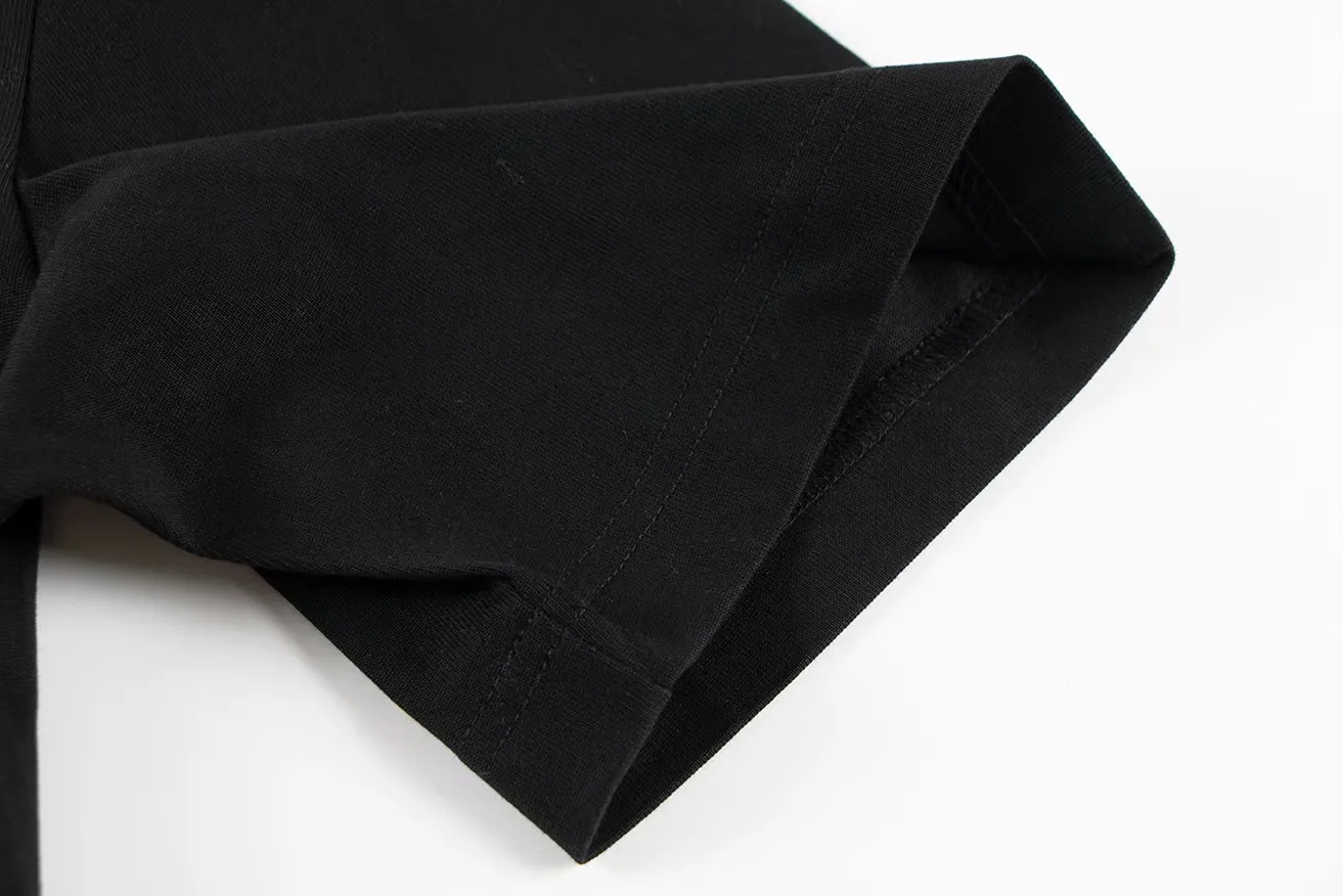 🅿️150 Style: 2025 new Balenciaga short-sleeved T-shirt Material: High version 300g double yarn combed cotton Size: S～XL Color: black and white Style number: H003