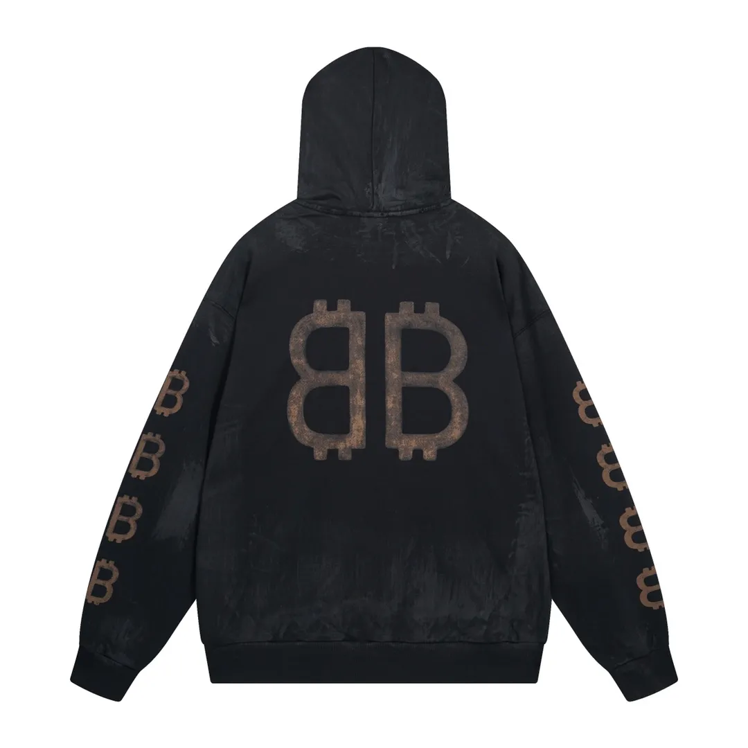 🅿️356 Detailed Pictures [Top version. Official website quality] BALENCI*GA/Paris. 2023 latest mud hand-painted frayed washed and distressed long-sleeved hooded sweatshirt. The brick cabinets are synchronized. ⚠️ Differentiate the market currency. Developed by YB. The color is black and blue. Worn. The hand-painted is consistent with ZP, ‼ ️The fabric is made of Paris ZP custom-woven and dyed cotton sweatshirt. The weight is 450 grams. The cloth surface is clean. The cloth pattern is clear, soft and comfortable. The threads are dyed with no color difference. Ready-made garments are hand-painted, worn, and distressed, with heavy craftsmanship. Comparisons welcome. The version adopts OS loose shoulder design. Same style for men and women. Code: BL238003 Color: black blue, off-white, blue Size: XS S M L