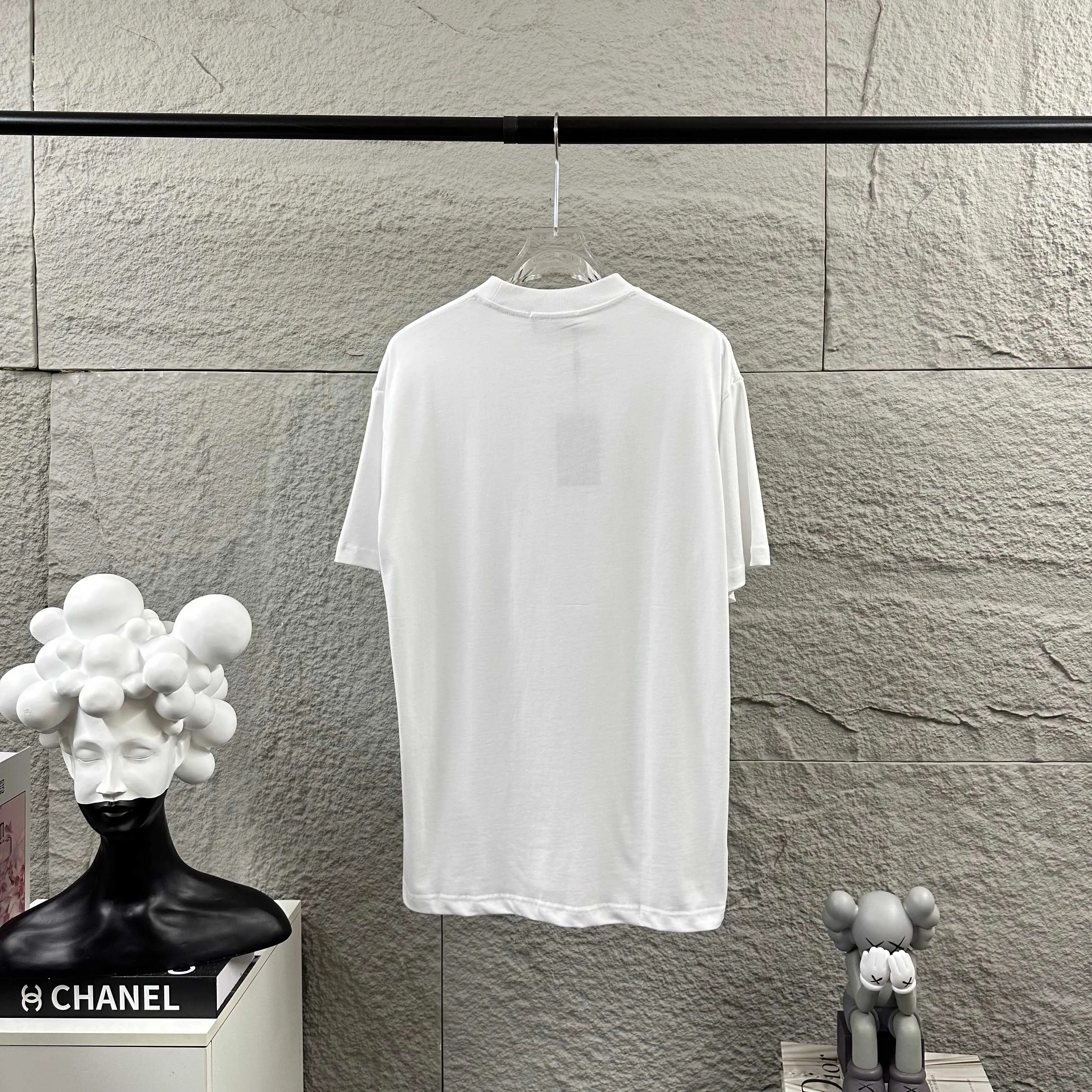 🅿️190 BALENCI*GA Paris 2025 spring and summer new short-sleeved T-shirt Classic three-dimensional hot diamond pearl craft Customized double yarn plain cotton fabric Short-sleeved T-shirt Unisex Color: Black White Size: S (90-130 catties) M (120-150 catties) L (140-165 catties) XL (160-180 catties) XXL (180-210 pounds)