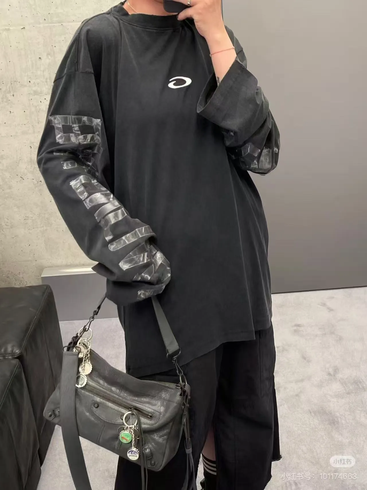 Model picture