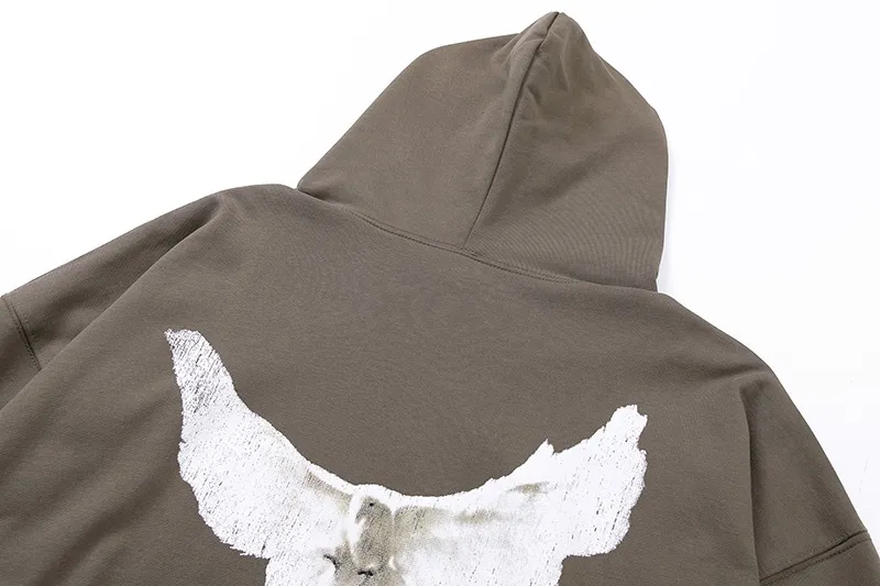 Top tested version YEEZY co-branded GAP co-branded BALENCIAGA three-party co-branded peace dove theme male and female couple star same style pure cotton hoodie sweatshirt. Same style for Justin Bieber's concert. Many stars wear it, detonating the trend market. Oversiez street style. Fabric: This fabric can be said to be the ceiling in the industry this year. The quality is straight forward. It uses 460g double-strand terry with high-end and high-end positioning. Whoever gets it will know. The four colors are all original custom-dyed and there is no color difference with the genuine version. Details: The original hot stamping of the collar label, restored one to one, the size is consistent, the code mark is clear, the washed wheat is copied word for word, the front letter is a water transfer, light and clear, and the pigeon at the back is even more effort. In order to restore it, countless versions were made. The pigeon has numerous small cracks in different shades. PS: Do not wash by soaking, violent washing, or warm water. Color: washed black, charcoal gray, cement white, brown Size: S-XL P:410