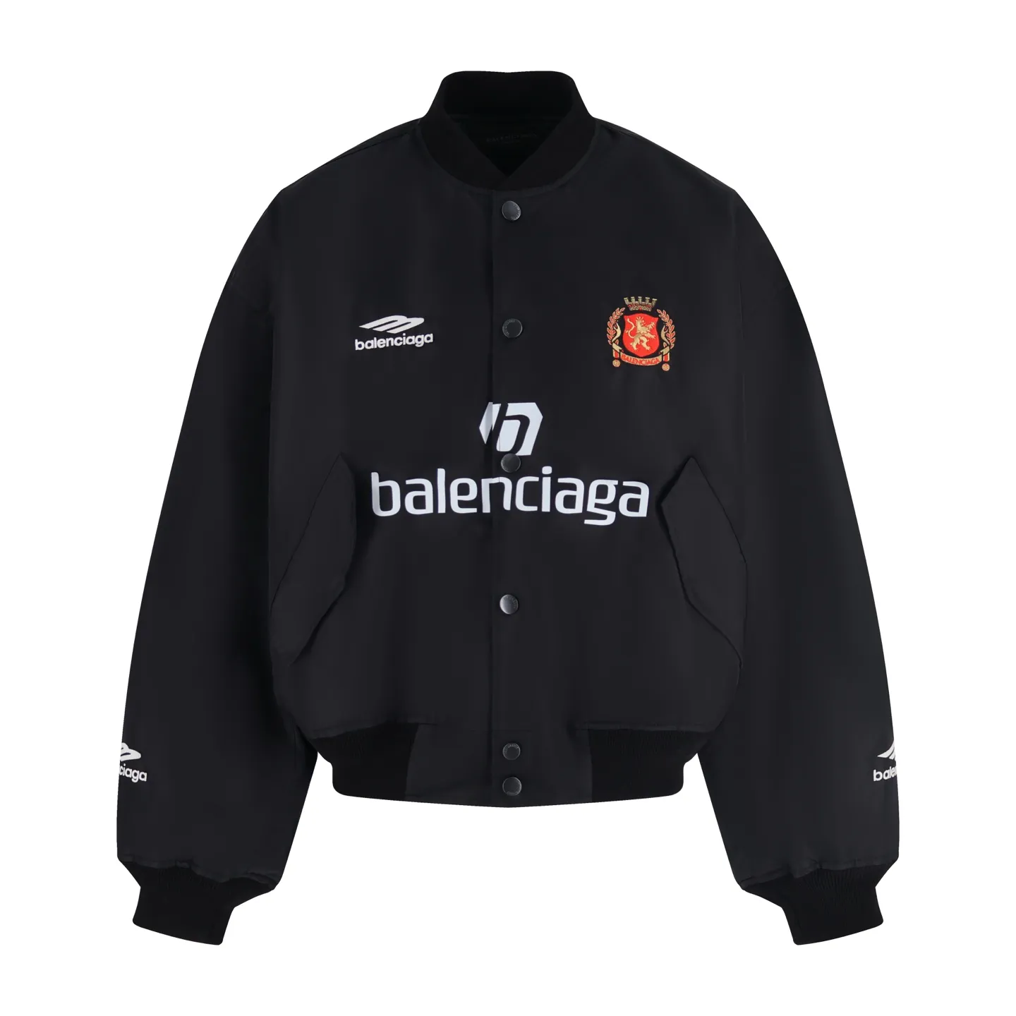 🅿️900 BLCG 25FW Manchester United Embroidered Baseball Flight Jacket. Original purchase and development for 24,500. It is made of customized nylon 100% matt nylon fabric, 50D memory lining is used inside, and 800g composite pearl quilting is added to the interlayer. It is designed in the pilot's classic Alpha Air Force jacket style, and is matched with the boss's 3D three-dimensional tailoring process. The embroidery process adopts Tajima embroidery machine high-density embroidery with up to 200,000 needle embroidery, customized TPU material lettering film, manual pressing process, inner bag design on the inside of the clothes, custom brand logo four-button molding, and original main mark washed tag brand packaging. Size:XS-S-M-L
