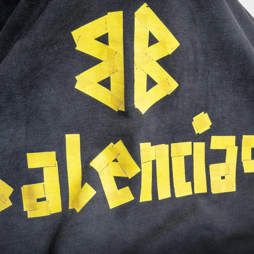 🅿️330 7153# Actual pictures Top version [BALENCIA*GA] Official website quality Paris's new yellow tape series hooded sweatshirt OS version Loose dropped shoulders Unisex style Fabric: 480g 100% cotton terry sweatshirt Technology: Front and back digital direct printing Garment wash Worn Old Shape Solid color Color: Washed black Gray blue Washed blue Size: XS S M L
