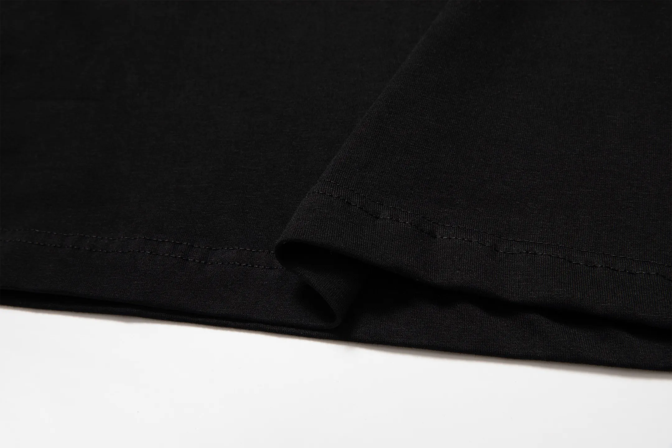 🅿️180 9209# Detailed picture Top version [[BALENCIA*GA] Official website quality Paris new classic letter LOGO embroidered short-sleeved T-shirt OS version Loose dropped shoulders Unisex style Fabric: 260 grams 100% cotton double yarn Craftsmanship: Embroidery on the front and rear panels, left and right sleeves Garment wash Shape solid color Color: Black Mist blue Size: XS S M L