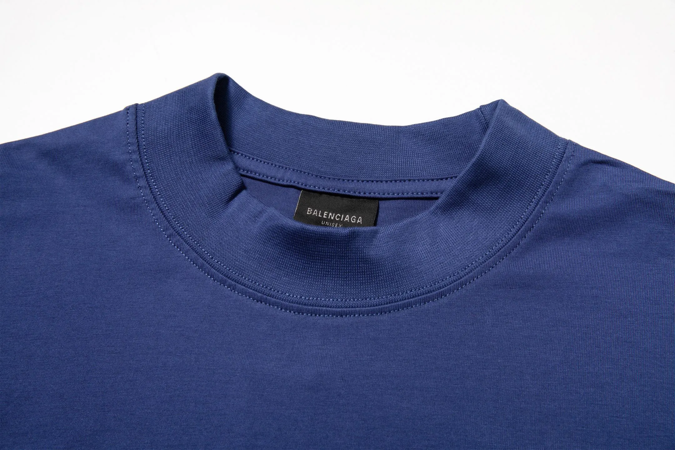 🅿️180 9207# Detailed picture Top version [[BALENCIA*GA] official website quality Paris new ski series 3M size LOGO embroidered short-sleeved T-shirt OS version Loose dropped shoulders Unisex style Fabric: 260g 100% cotton double yarn Technology: Front and back embroidery Garment washing Shape solid Color: Black Blue Yellow Size: XS S M L