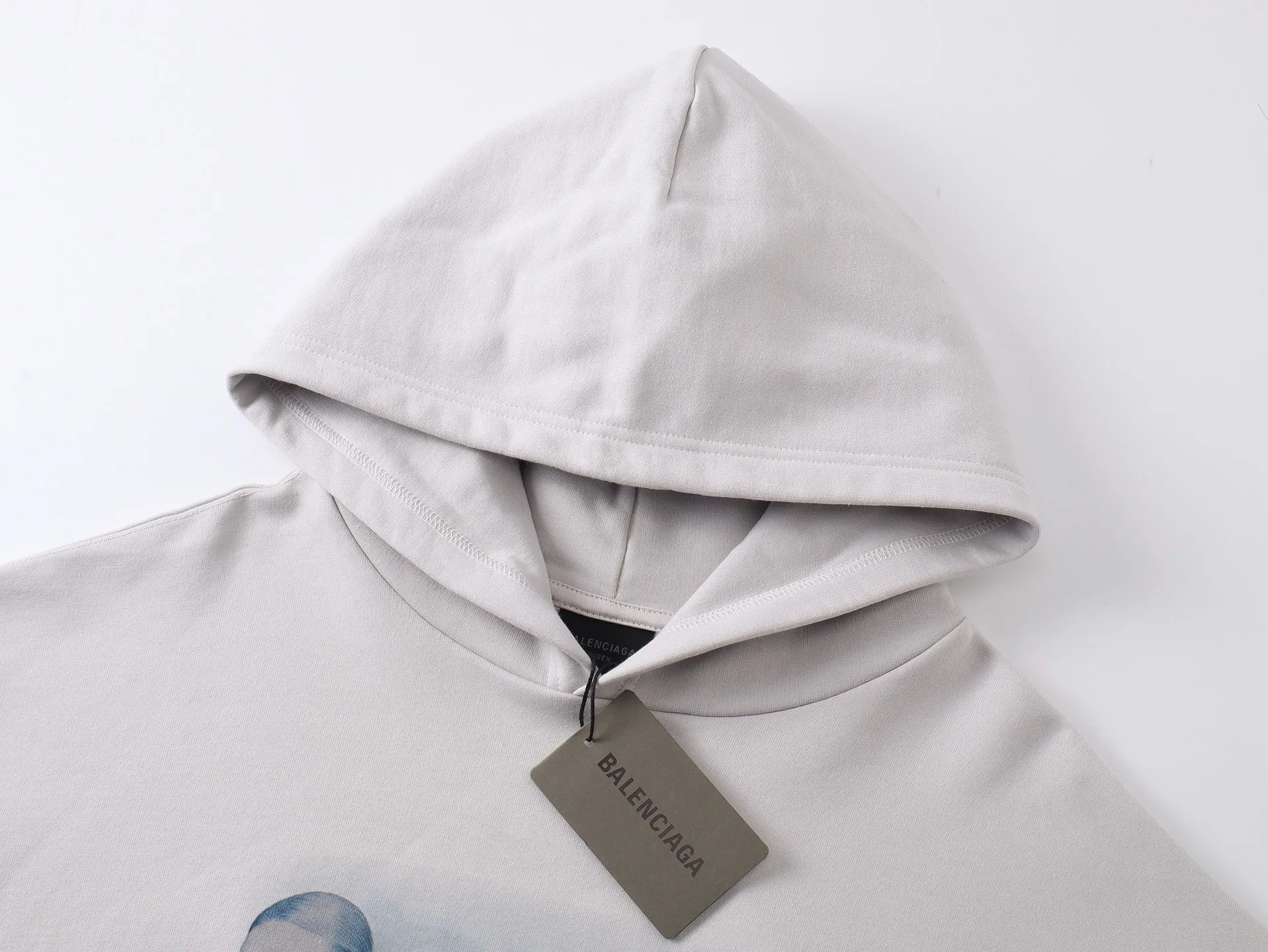 🅿️370 - BALENCI*GA Paris NICOLE artistic hooded sweatshirt. The front and back patterns are made of Conley direct injection. The sleeves are finely embroidered by imported Tajima embroidery machines. Customized matching hardware. Overweight craftsmanship. Clear letters. Three-dimensional effect. Exclusively pattern-woven and dyed 460g fabric. Threads are dyed in the same cylinder with zero color difference. Brick cabinet synchronization. Welcome to compare. Same style for men and women -Color: off-white -SIZE: Xs S M L Style number 8978#
