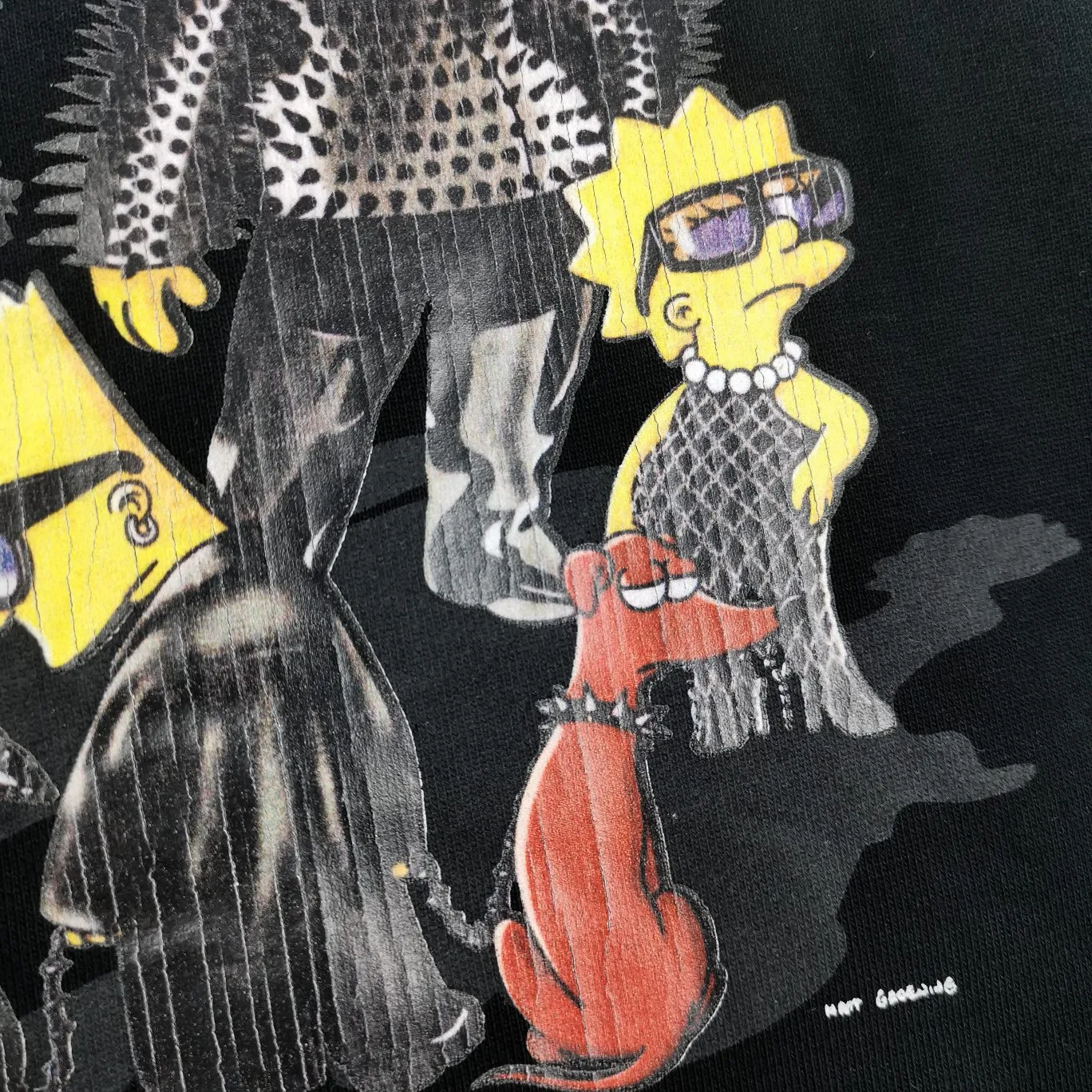 Additional details - Spring and Autumn top-notch proven version of Balenciaga BALENCIAGA The Simpsons cartoon pattern burst pattern pure cotton loose loose hooded sweatshirt for men and women couples. The process uses Kangli printing cracking effect. The front panel printing glue bursting effect uses imported transparent slurry to scrape the bottom to make the printing bursting feel uniform. (PS: If this process is missing, the printing will easily fall off in large areas after cracking.) The embroidery at the hem uses a Tajima embroidery machine imported from Japan, which makes the size and spacing of the letters even, and the hollows of the letters will not be filled. Precise craftsmanship, full of details. The fabric is made of 520g crystal composite fleece cotton, brand new, washed, and labeled. Genuine products are consistent and synchronized, and coded authentic products are consistent and synchronized. Top tested version, accurate and flawless.  Color: White Blue Black Size: XS-L P:520