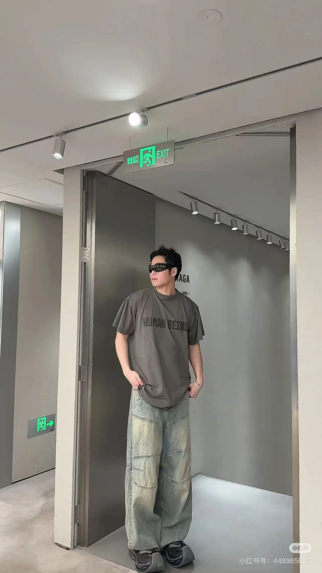 Model picture