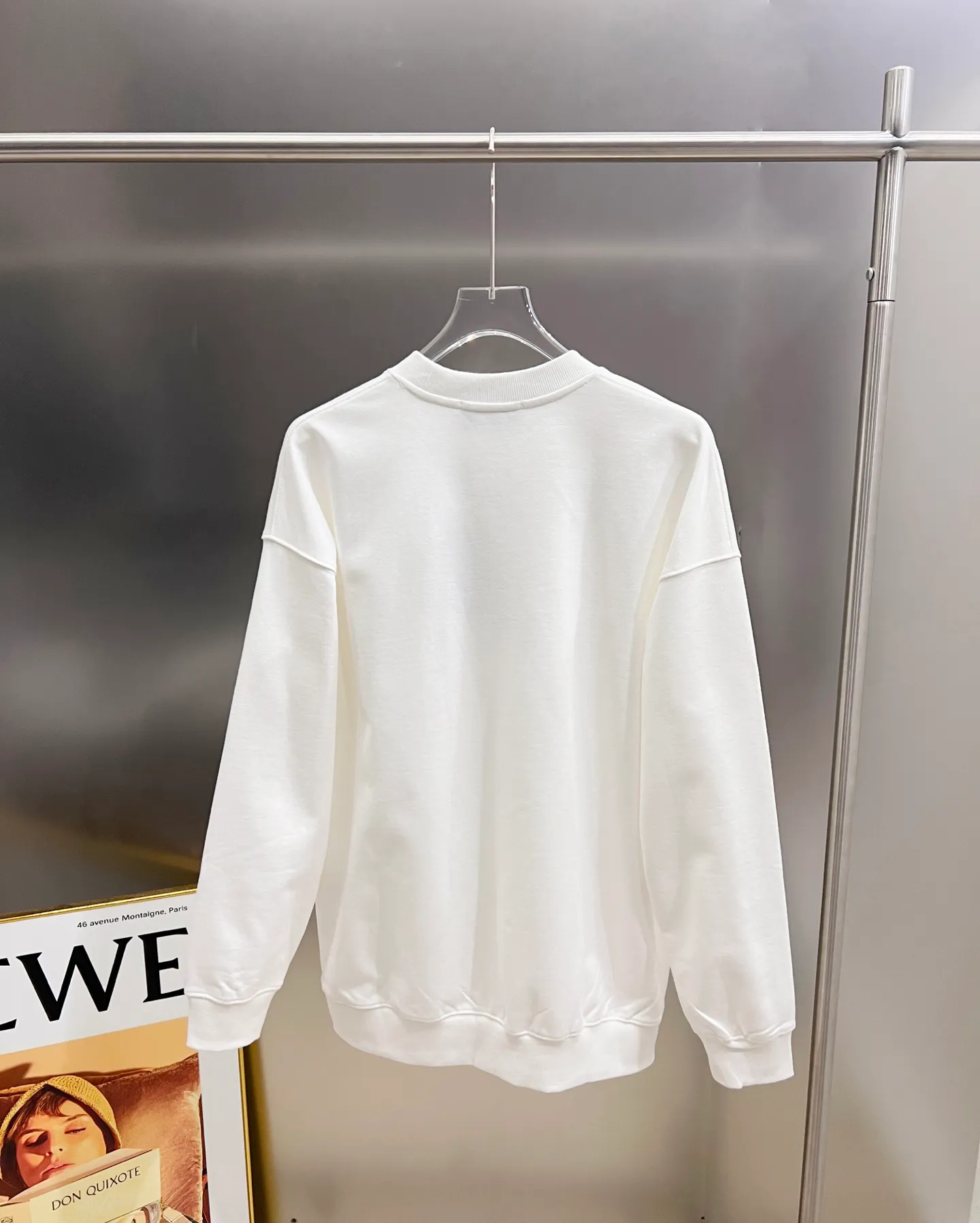 🅿️260 BAL Balenciaga 2025 Autumn and Winter New Style Round Neck Long Sleeve Sweater Classic Letter Laser Printing Technology Uniform Loose Version for Men and Women S M L XL XXL Five Codes Color: Black White