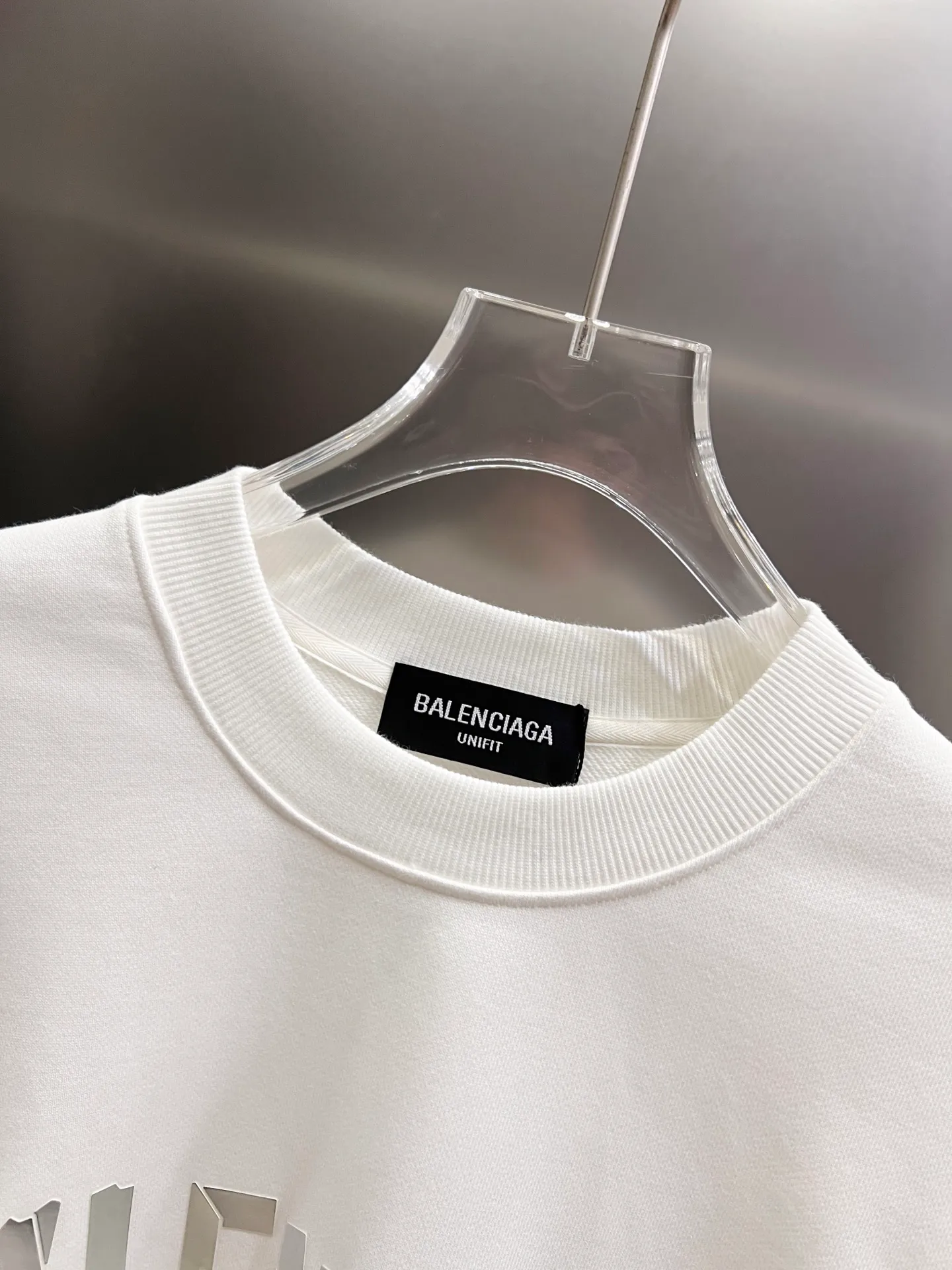 🅿️260 BAL Balenciaga 2025 Autumn and Winter New Style Round Neck Long Sleeve Sweater Classic Letter Laser Printing Technology Uniform Loose Version for Men and Women S M L XL XXL Five Codes Color: Black White