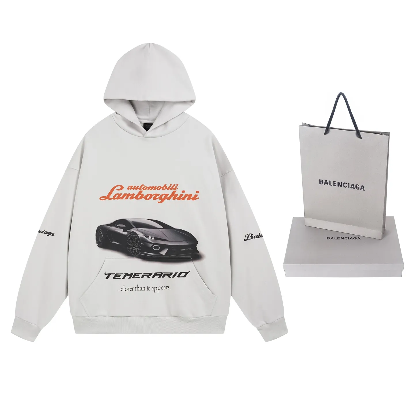 🅿️370 real photos [Top version. Official website quality] BALENCI*GA/Paris co-branded Lamborghini Lamborghini front and back left and right sleeve direct-injection printed hooded sweatshirt SS25 latest model. Research and development at the first time, different market currencies. Comparisons welcome. The fabric is made of Paris ZP custom-woven and dyed cotton sweatshirt. Weighing 460 grams, the cloth surface is clean. The cloth pattern is clear, soft and comfortable. The threads are dyed with no color difference. Printing adopts computer direct printing. The pattern letters are clear, three-dimensional and without burrs. Jubie market produces pictures based on pictures. Welcome to compare. The version adopts OS loose shoulder design. Same style for men and women. Code: BL259931 Color: white gray, Size: XS S M L