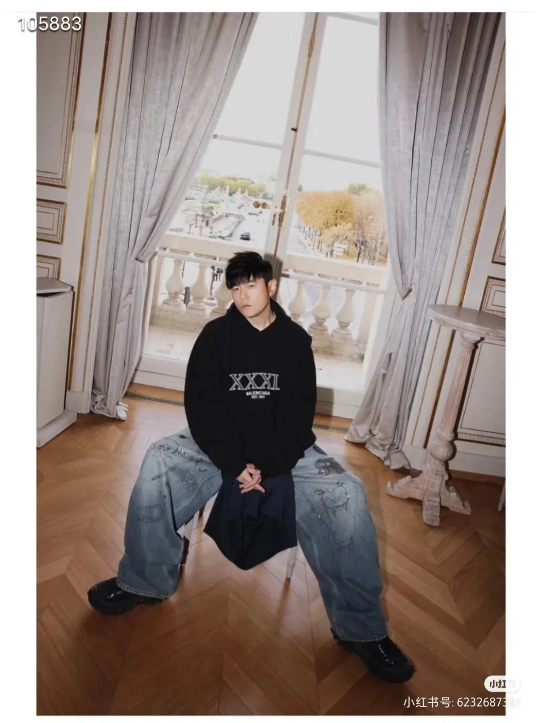 ♻️💯Upper body reference model picture❤️The top version of Balenciaga BALENCIAGA's new XXXL letter embroidery, the latest hooded sweatshirt for male and female couples stars - using imported Tajima 10w needle machine embroidery, high-density embroidered letter hemming technology, full details and no tails, clear letters and no connections‼ ️ - BLCG's latest fashion series, Jay Chou's same upper body, new styles are released every year. The washed black color is a new color this year. I didn't hesitate to buy it when I saw it. The upper body looks white. I love this color!  -Full set of 1:1 customized accessories + Sydney paper with logo + new version of handbags at the counter + three standard products for large products + original hangtag -The webbing on the back collar extends to the shoulder for reinforcement, and the stitches are dropped at the joint. Imported elliptical machine, imported glue technology, overall printing without teeth, 32s480g double yarn combed cotton fabric, the fabric is made of 480g Color: washed black Size: XS-L P:470