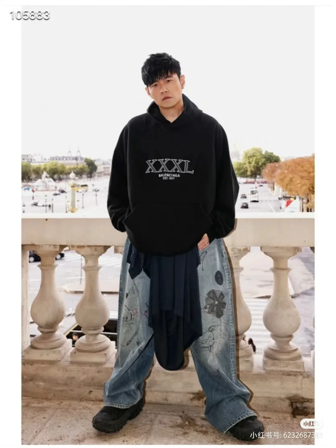 ♻️💯Upper body reference model picture❤️The top version of Balenciaga BALENCIAGA's new XXXL letter embroidery, the latest hooded sweatshirt for male and female couples stars - using imported Tajima 10w needle machine embroidery, high-density embroidered letter hemming technology, full details and no tails, clear letters and no connections‼ ️ - BLCG's latest fashion series, Jay Chou's same upper body, new styles are released every year. The washed black color is a new color this year. I didn't hesitate to buy it when I saw it. The upper body looks white. I love this color!  -Full set of 1:1 customized accessories + Sydney paper with logo + new version of handbags at the counter + three standard products for large products + original hangtag -The webbing on the back collar extends to the shoulder for reinforcement, and the stitches are dropped at the joint. Imported elliptical machine, imported glue technology, overall printing without teeth, 32s480g double yarn combed cotton fabric, the fabric is made of 480g Color: washed black Size: XS-L P:470
